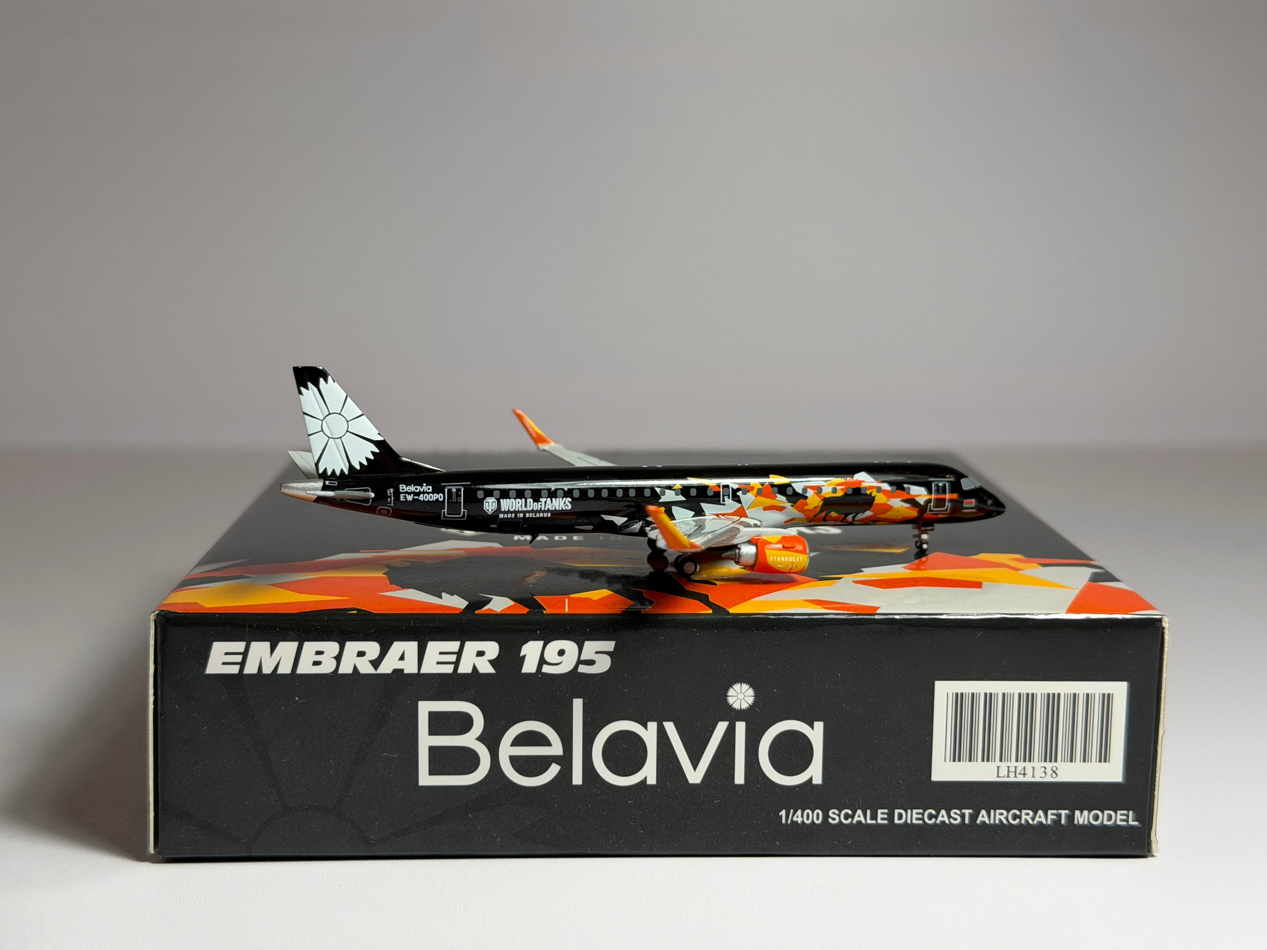 Belavia Embraer E195 1:400 JC Wings EW-400PO (LH4138)