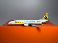 Buzz Boeing 737 MAX 8 1:200 JC Wings SP-RZE (EW238M004)