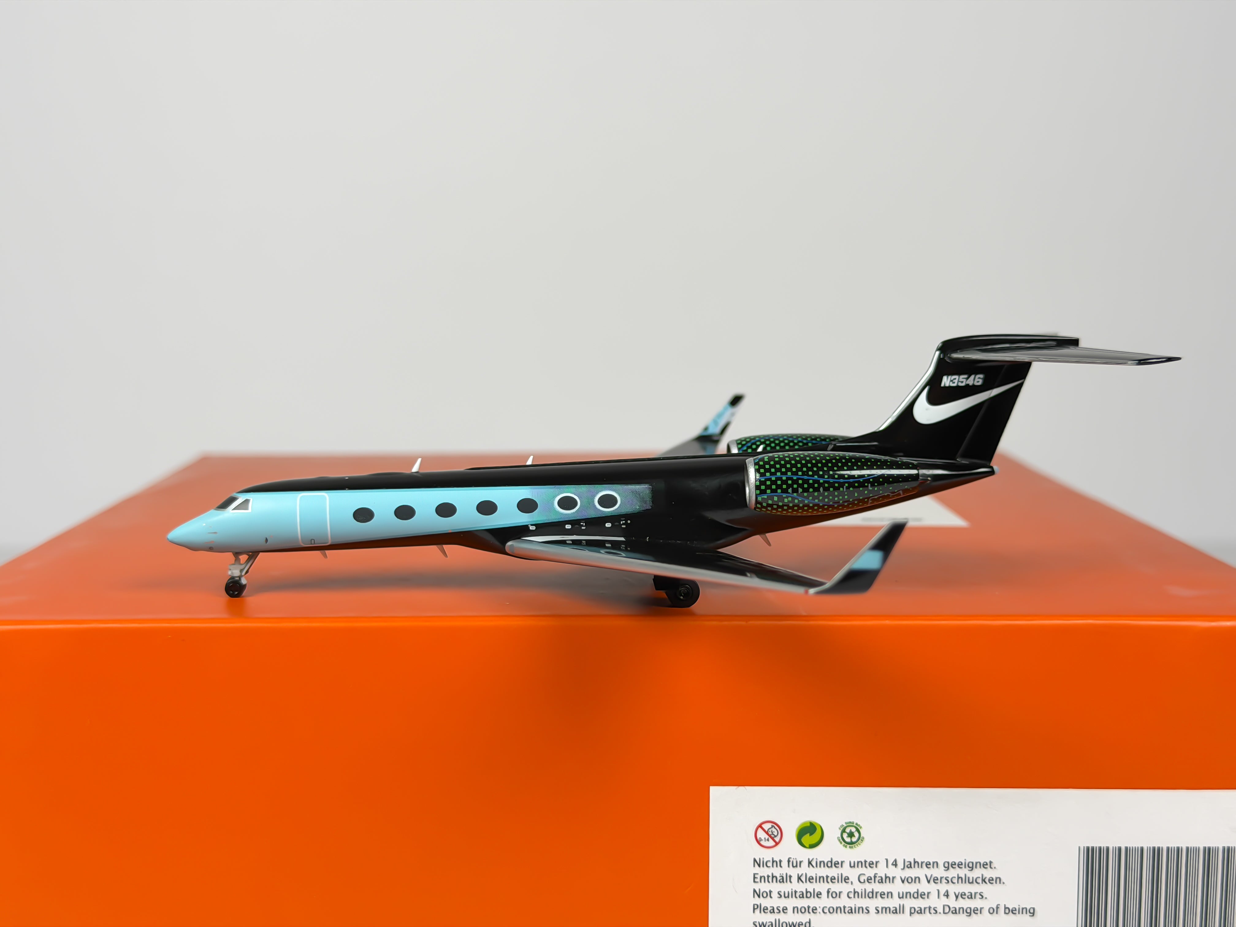 Nike Private Gulfstream G550 1:200 JC Wings N3546 (EW2550001)