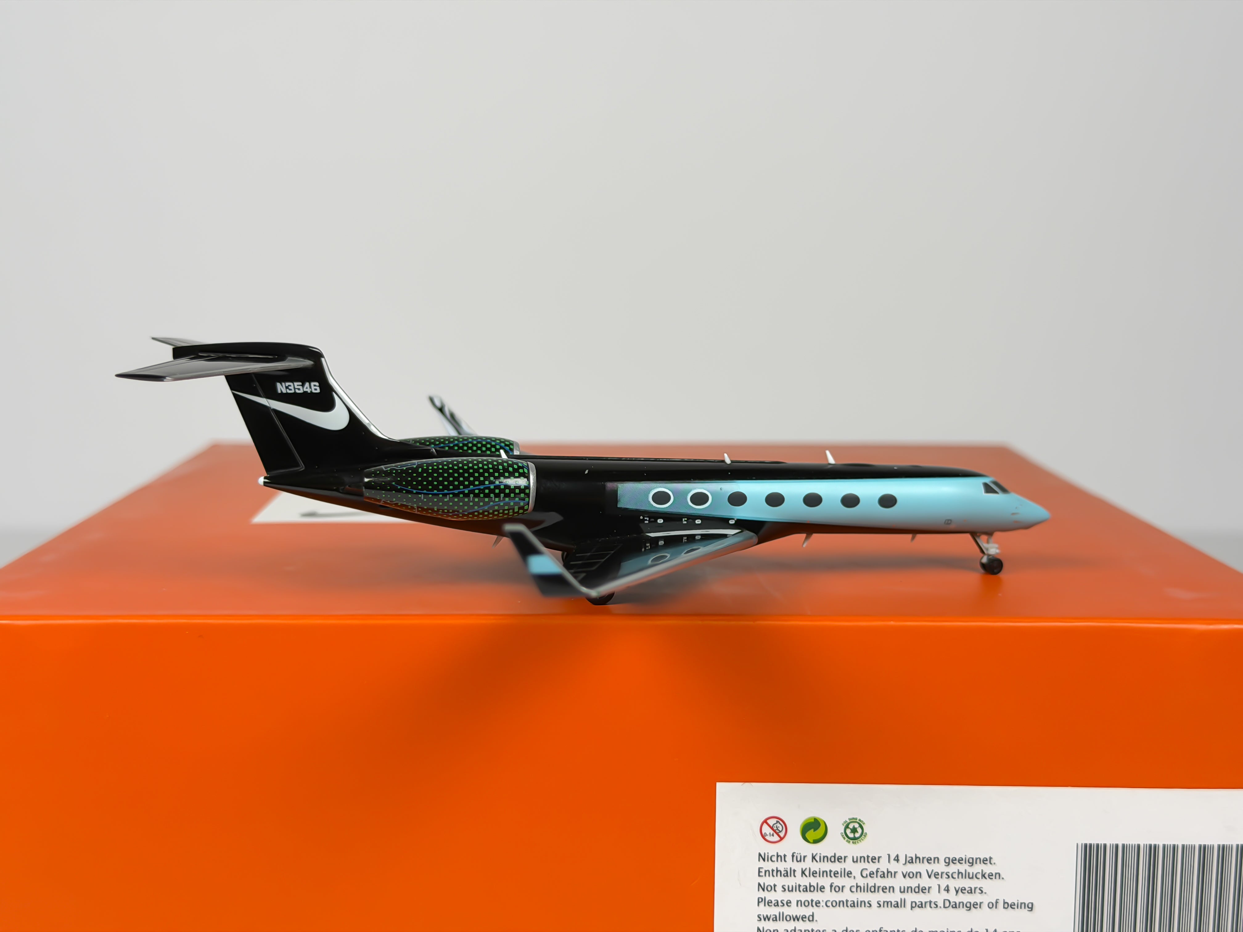 Nike Private Gulfstream G550 1:200 JC Wings N3546 (EW2550001)