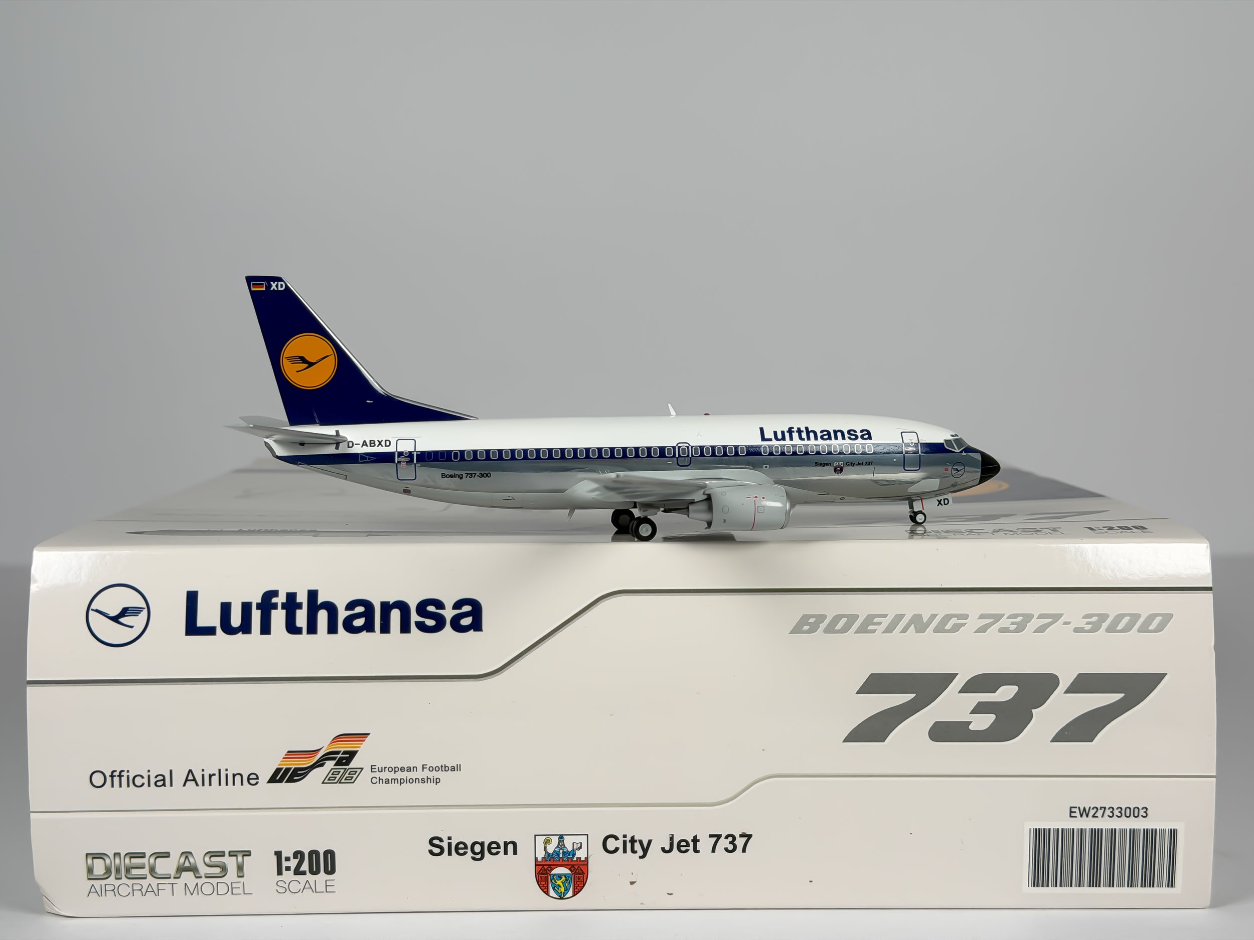 Lufthansa Boeing 737-300 1:200 JC Wings D-ABXD (EW2733003)
