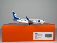 All Nippon Airways (ANA) Boeing 737-700 1:200 JC Wings JA10AN (EW2737003)