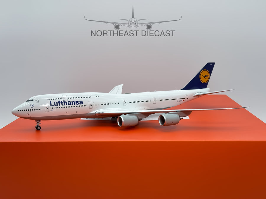 Lufthansa Boeing 747-8i 1:200 JC Wings D-ABYR (EW2748003)