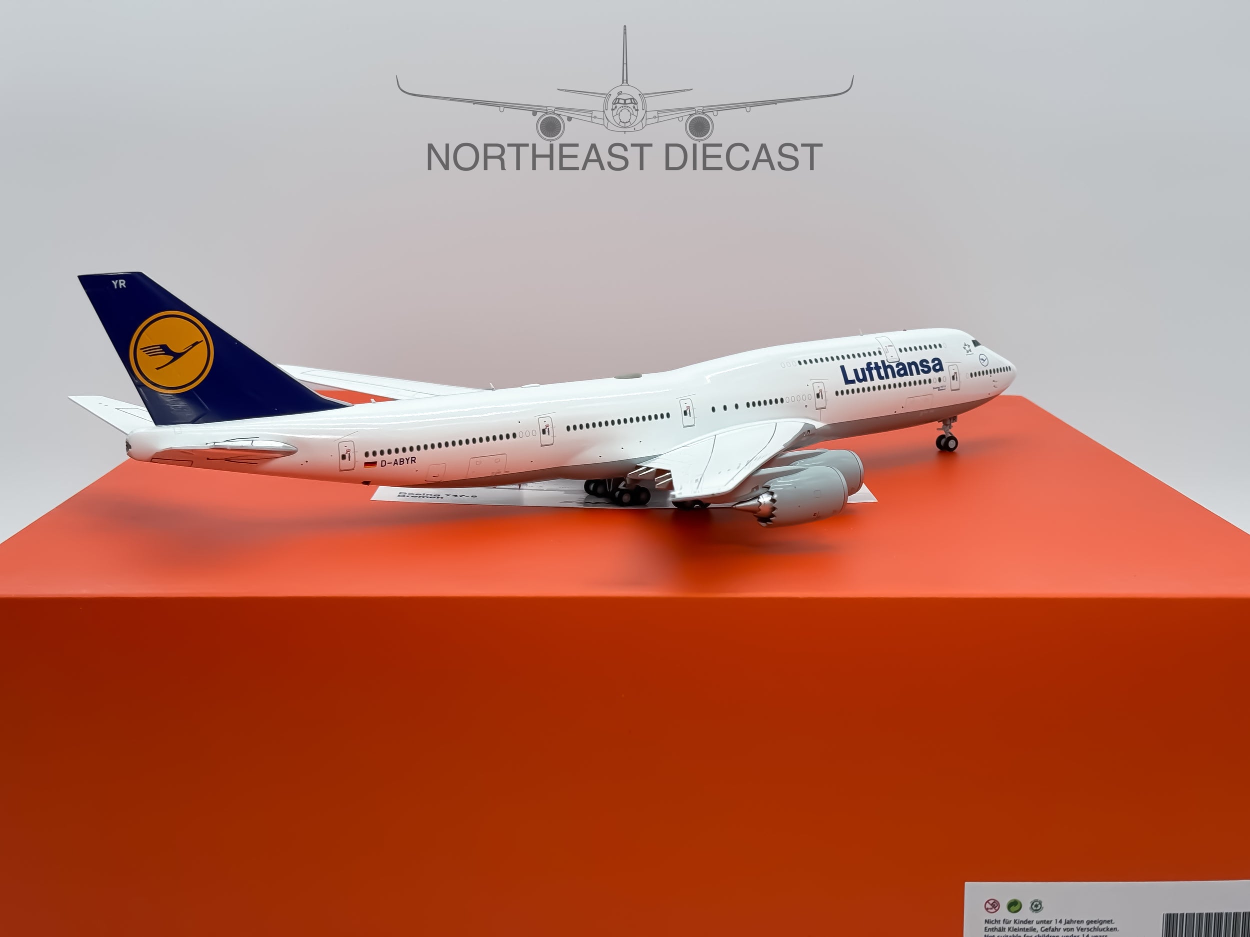 Lufthansa Boeing 747-8i 1:200 JC Wings D-ABYR (EW2748003)