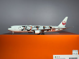 Japan Airlines (JAL) Boeing 767-300 1:200 JC Wings JA602J (EW2763004)