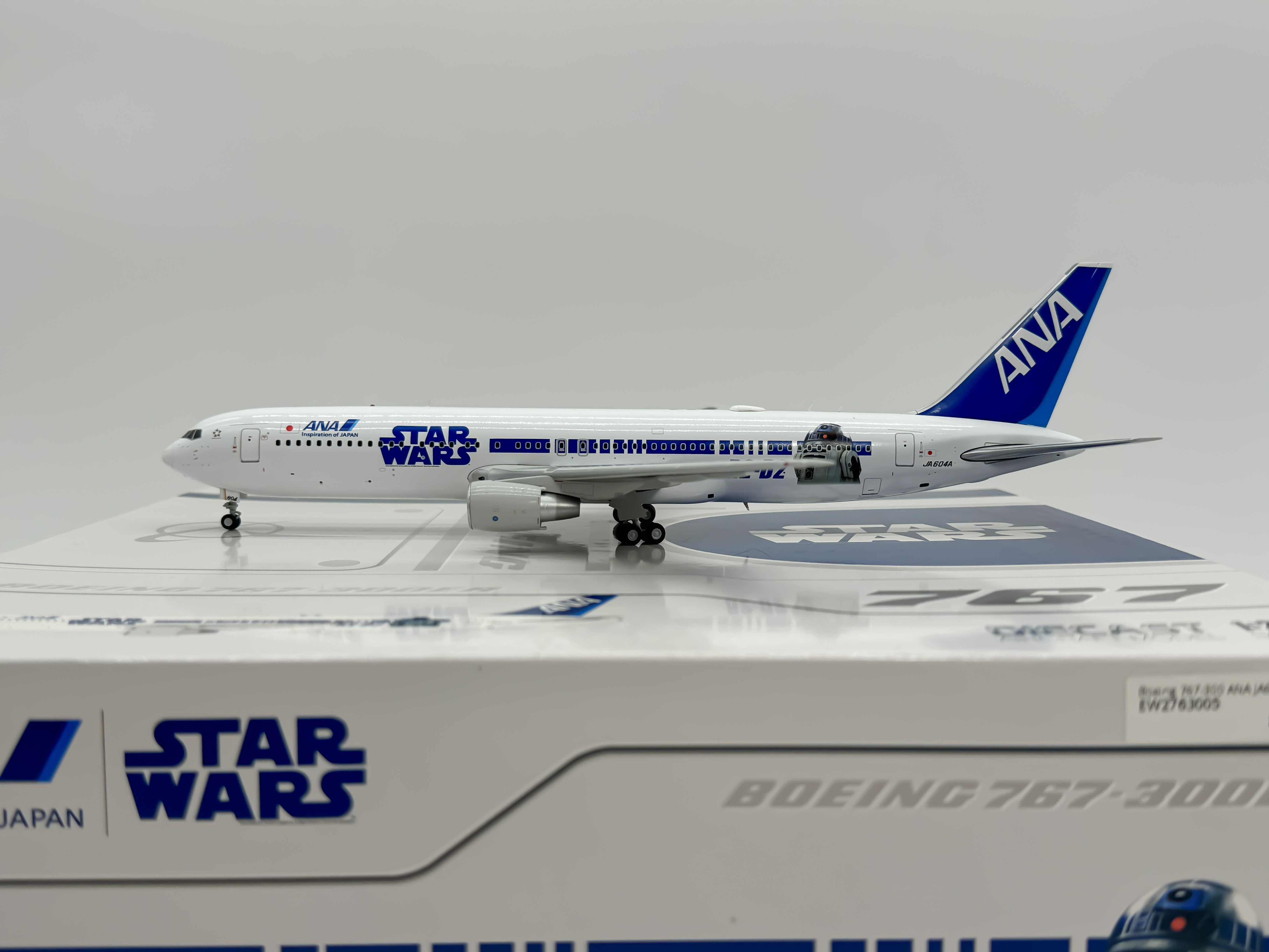 All Nippon Airways (ANA) Boeing 767-300 1:200 JC Wings JA604A (EW2763005)