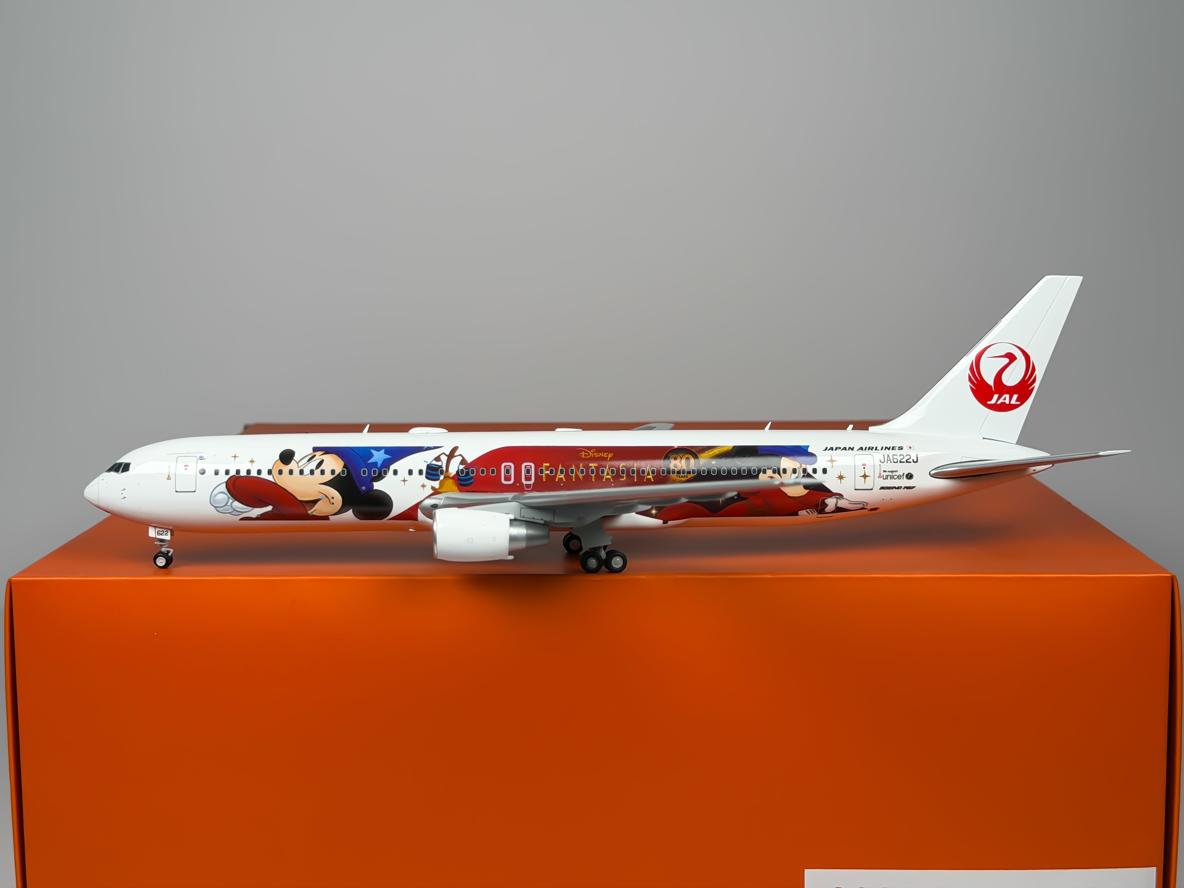 Japan Airlines (JAL) Boeing 767-300 1:200 JC Wings JA622J (EW2763006)
