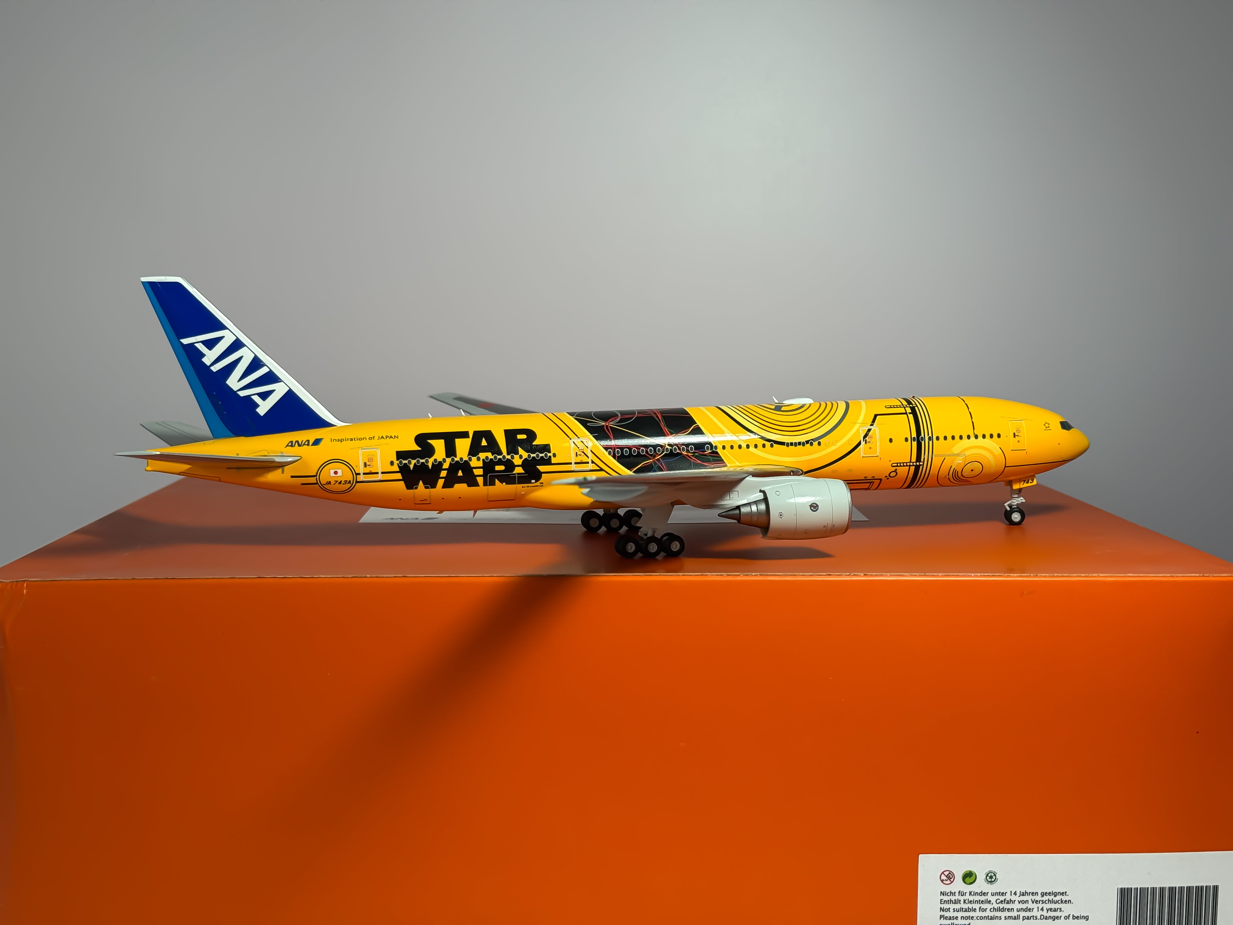 All Nippon Airways (ANA) Boeing 777-200 1:200 JC Wings JA743A (EW2772005)