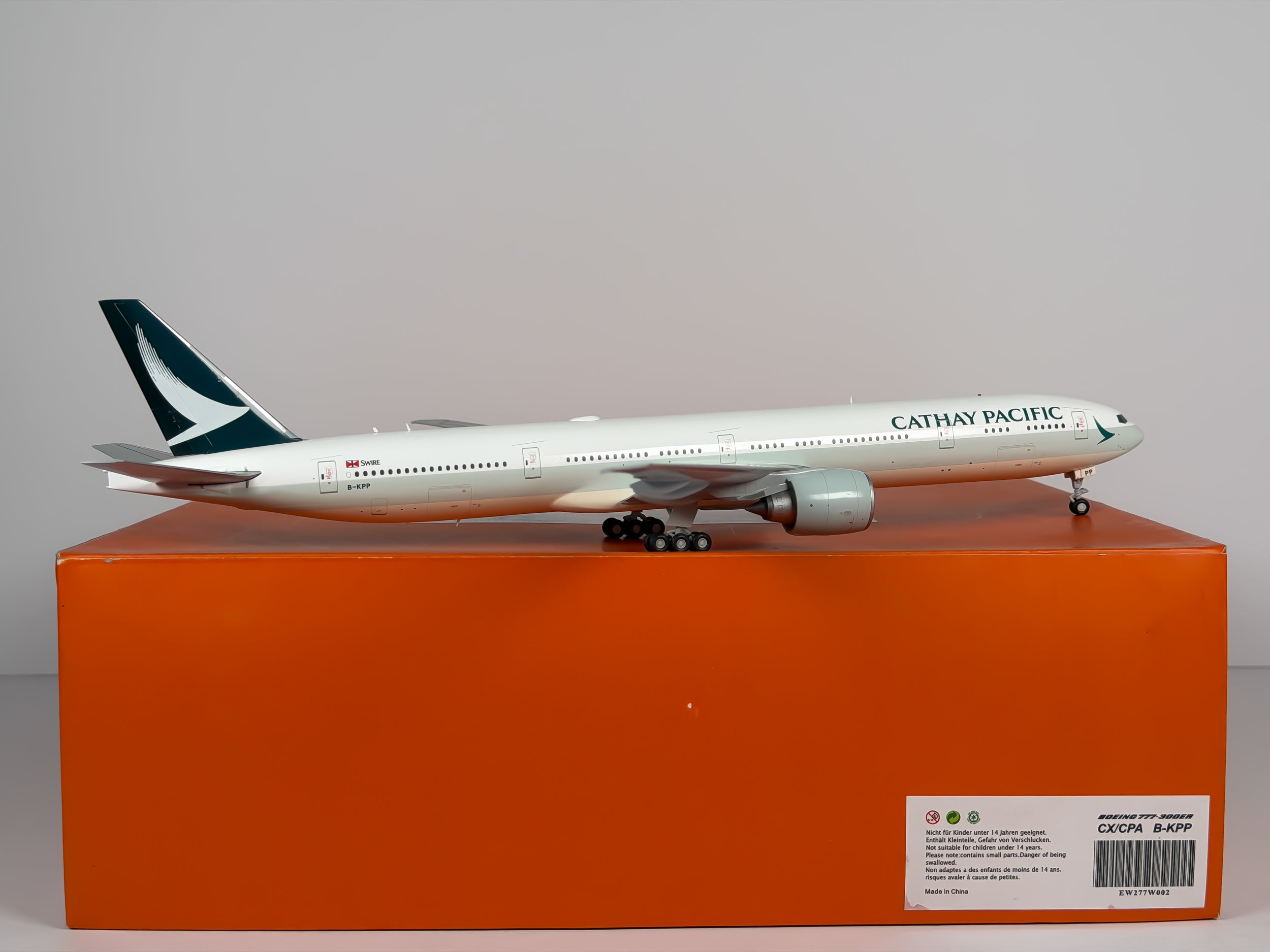 Cathay Pacific Boeing 777-300ER 1:200 JC Wings B-KPP (EW277W002)