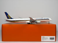 Singapore Airlines Boeing 777-300ER 1:200 JC Wings 9V-SWY (EW277W009A)