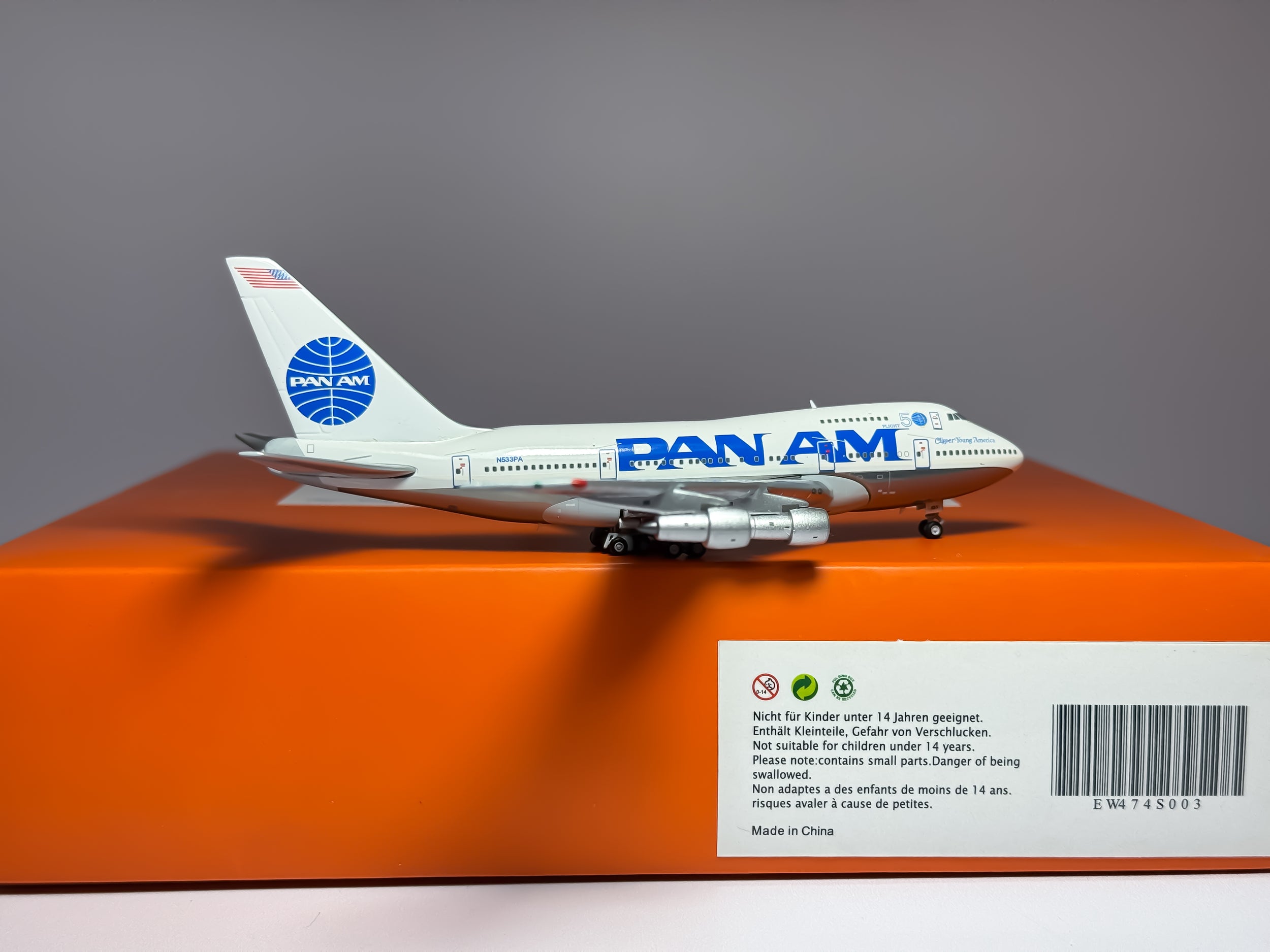 Pan American Boeing 747SP 1:400 JC Wings N533PA (EW474S003)