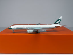Cathay Pacific Boeing 777-200 1:400 JC Wings B-HNA (EW4772006)