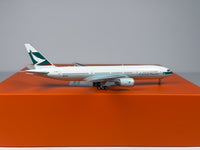Cathay Pacific Boeing 777-200 1:400 JC Wings B-HNA (EW4772006)