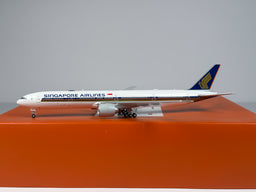 Singapore Airlines Boeing 777-300ER 1:400 JC Wings 9V-SWY (EW477W009)