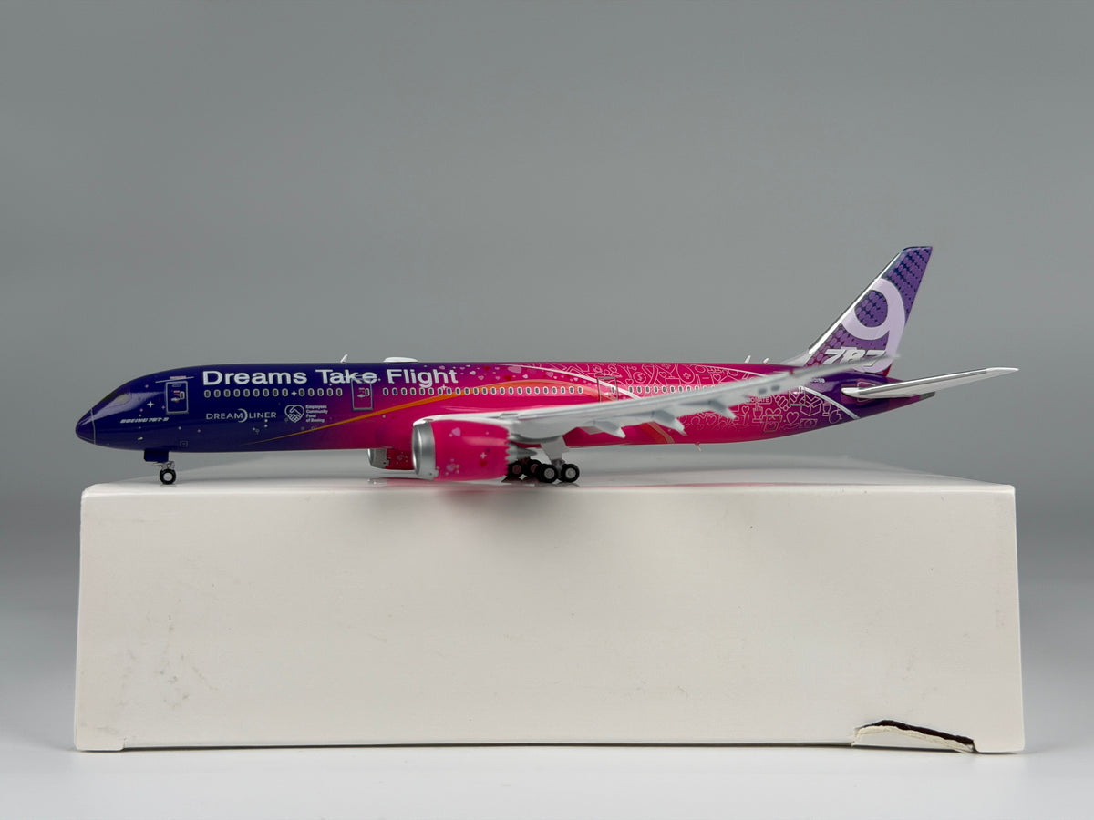 Boeing House Boeing 787-9 1:400 JC Wings N1015B (EW4789010A)