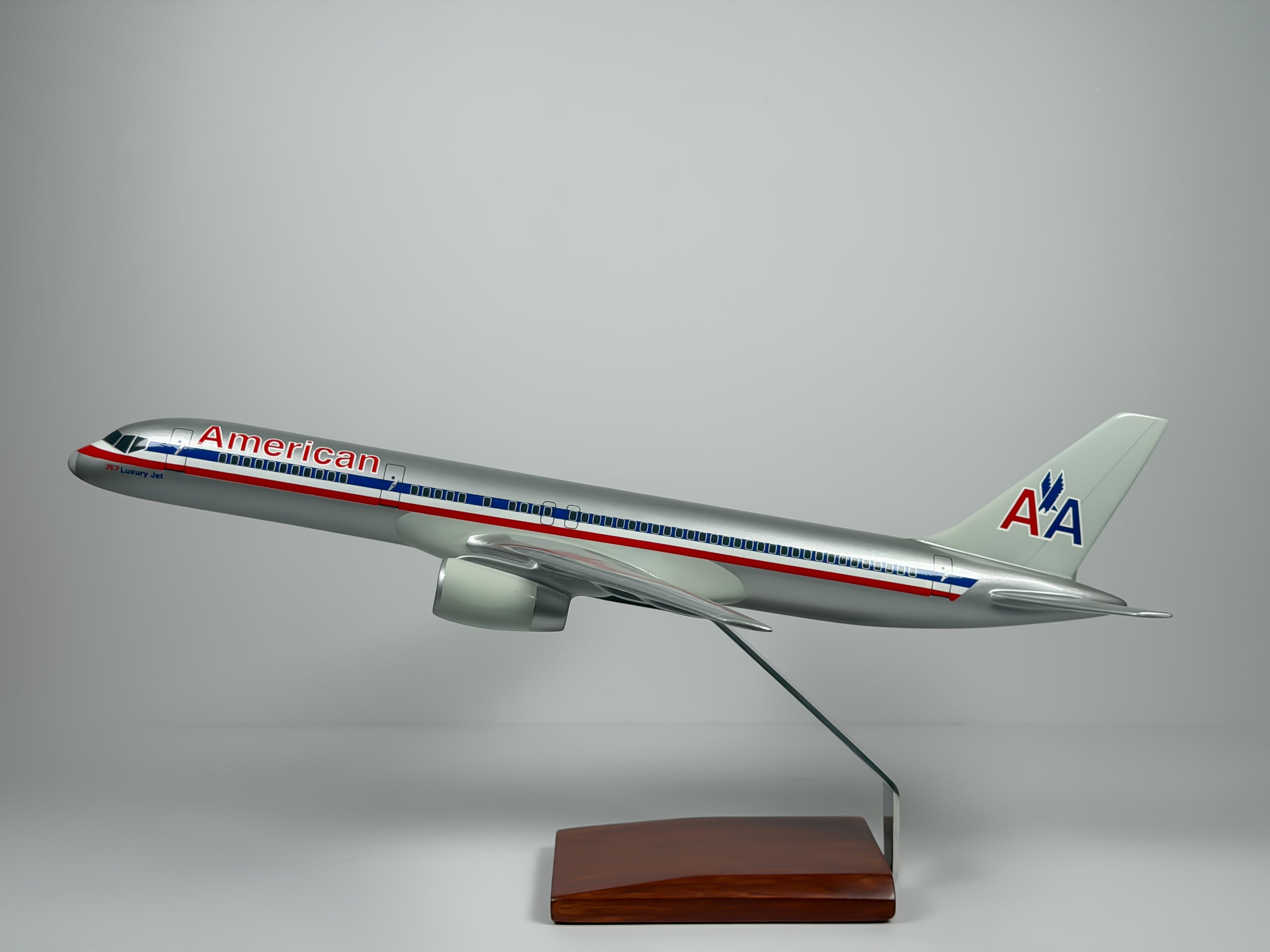 1:100 American Airlines Boeing 757-200 - Eagle - Bare Metal | Executive Model