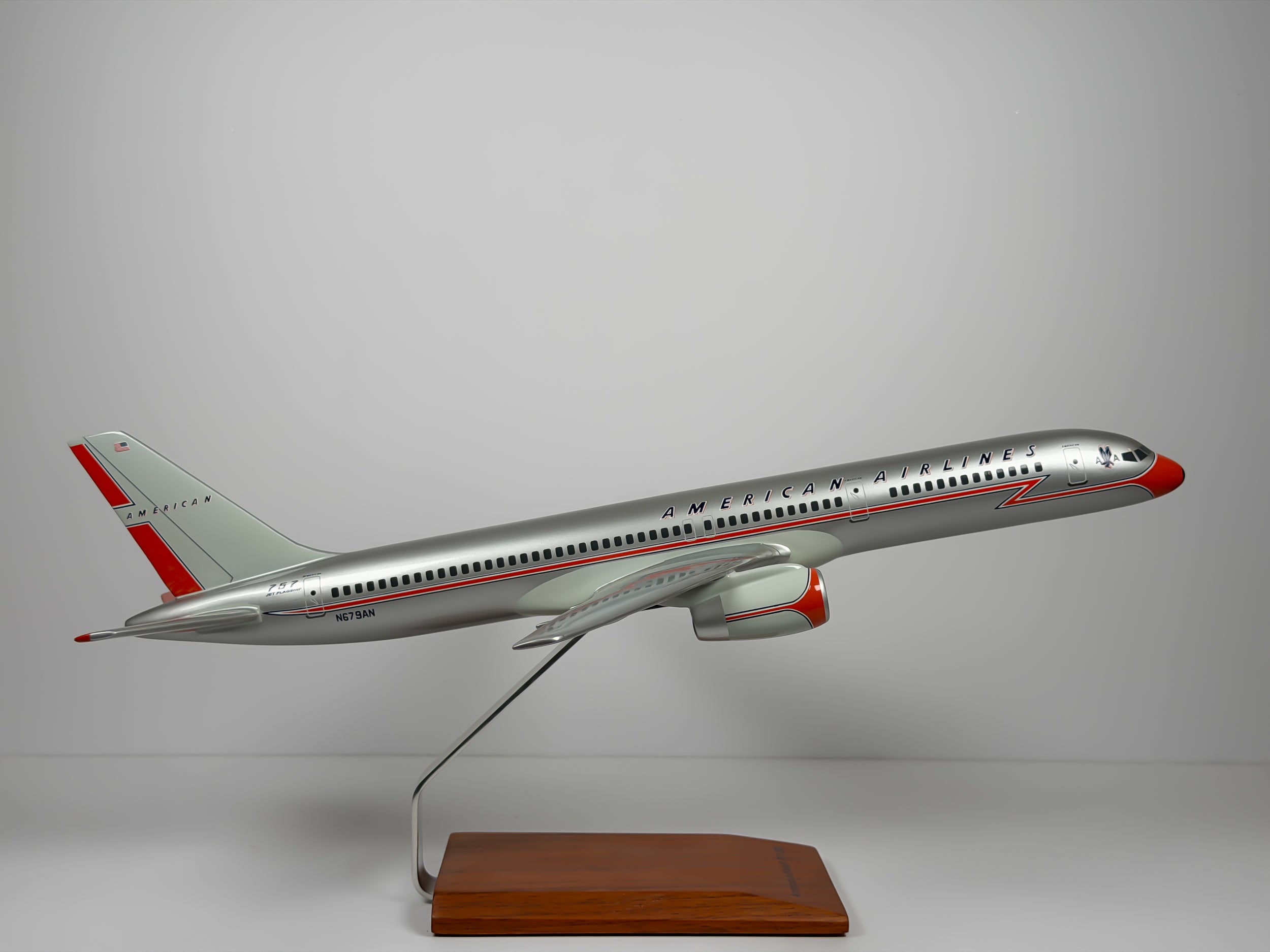 1:100 American Airlines Boeing 757-200 - Astrojet | Executive Model