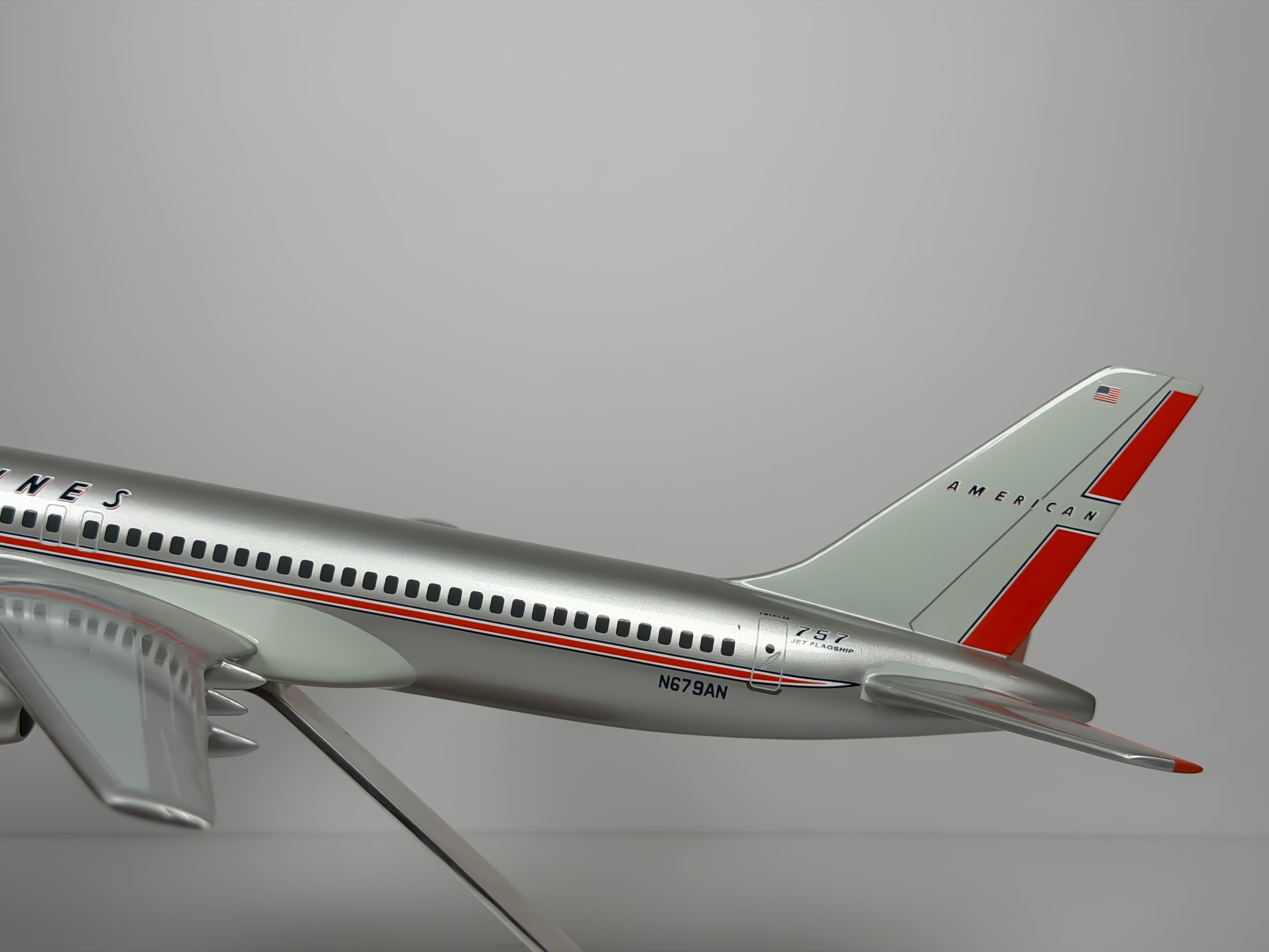 1:100 American Airlines Boeing 757-200 - Astrojet | Executive Model
