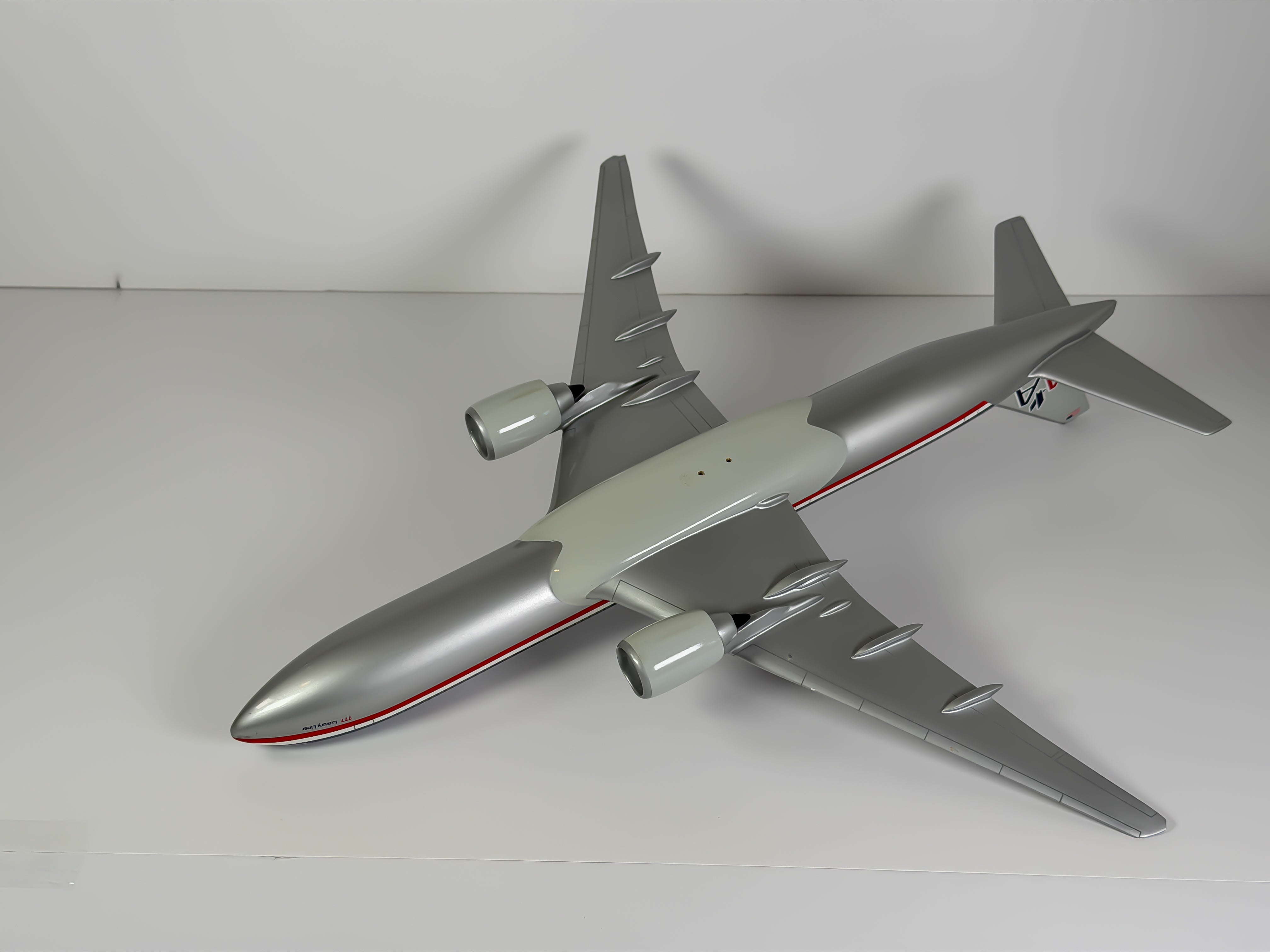 1:100 American Airlines Boeing 777-200 - Eagle - Bare Metal | Executive Model