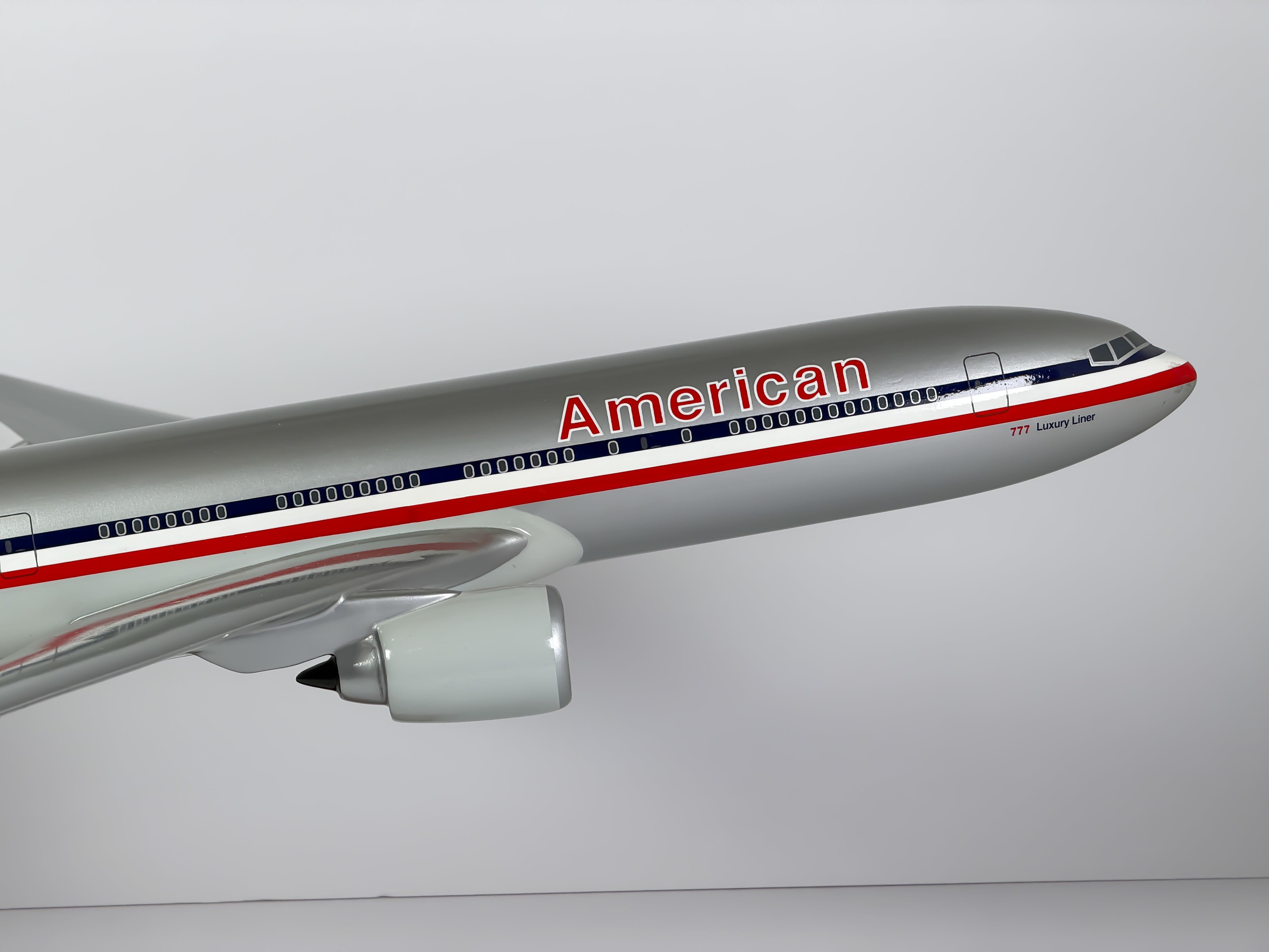 1:100 American Airlines Boeing 777-200 - Eagle - Bare Metal | Executive Model