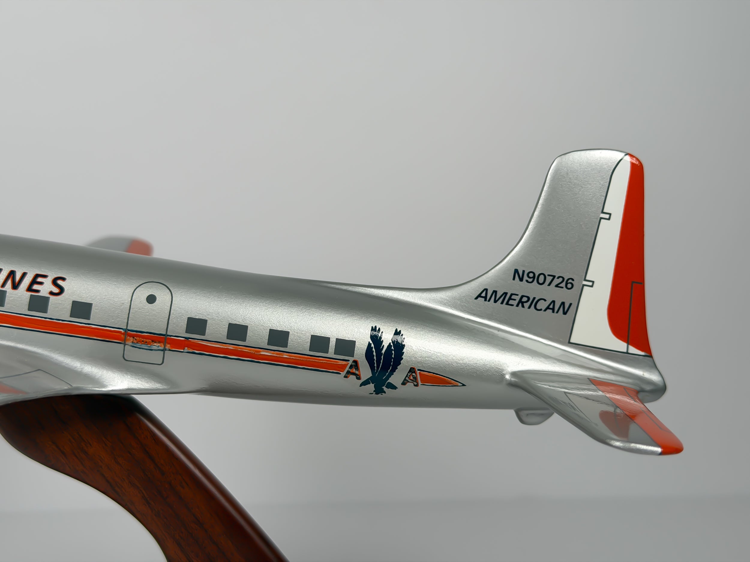 1:100 American Airlines Douglas DC-6 (N90726) - Astrojet | Executive Model