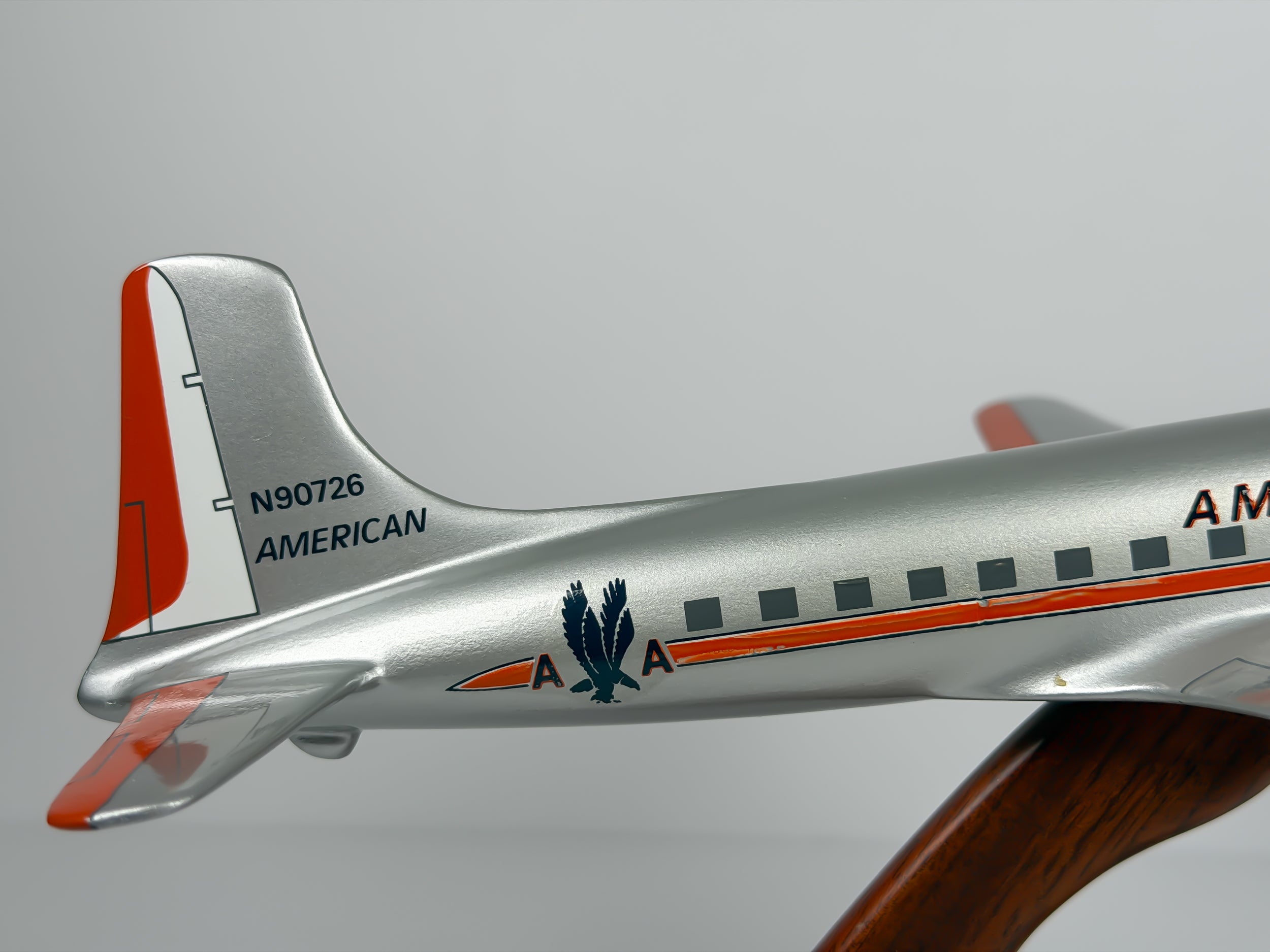 1:100 American Airlines Douglas DC-6 (N90726) - Astrojet | Executive Model