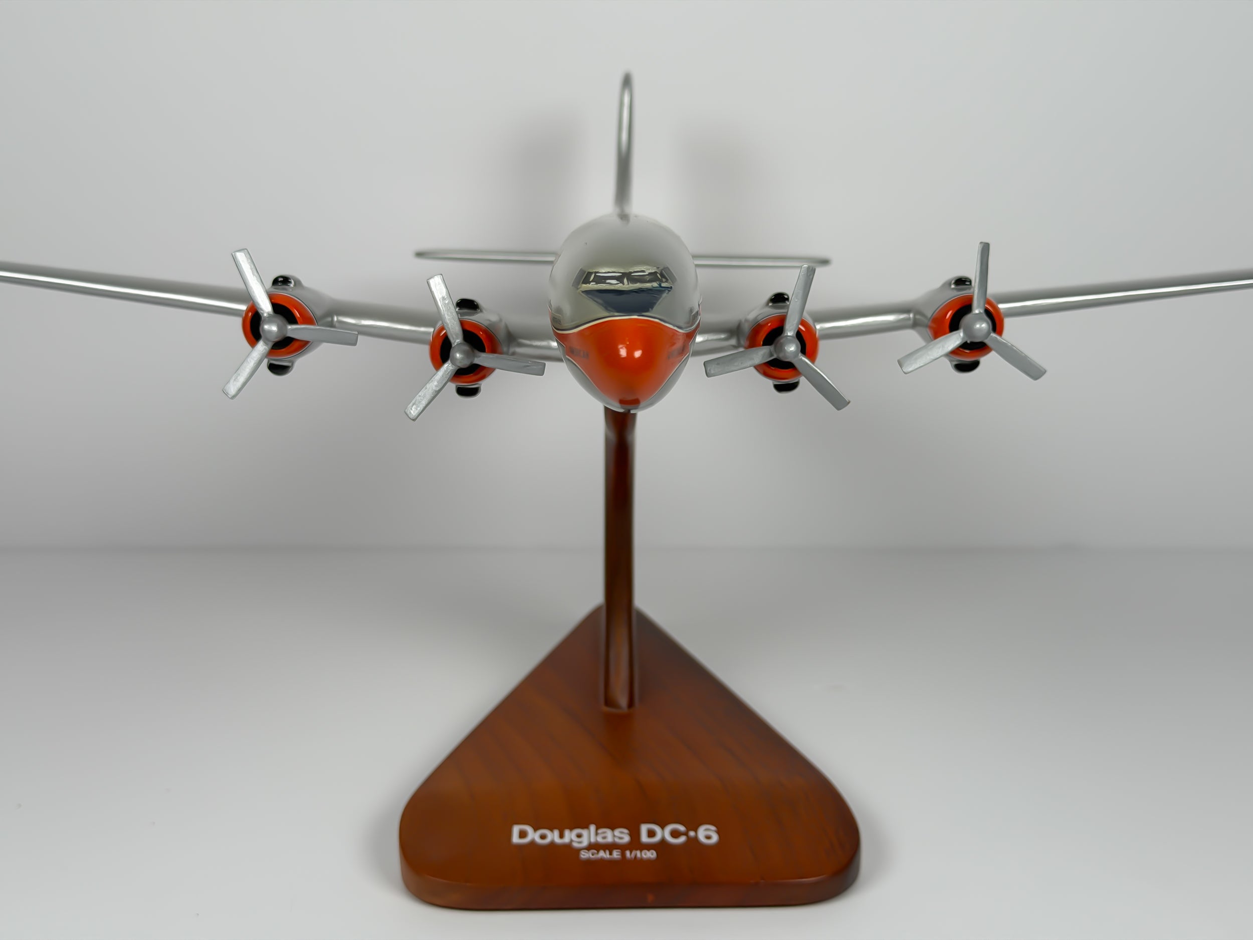 1:100 American Airlines Douglas DC-6 (N90726) - Astrojet | Executive Model