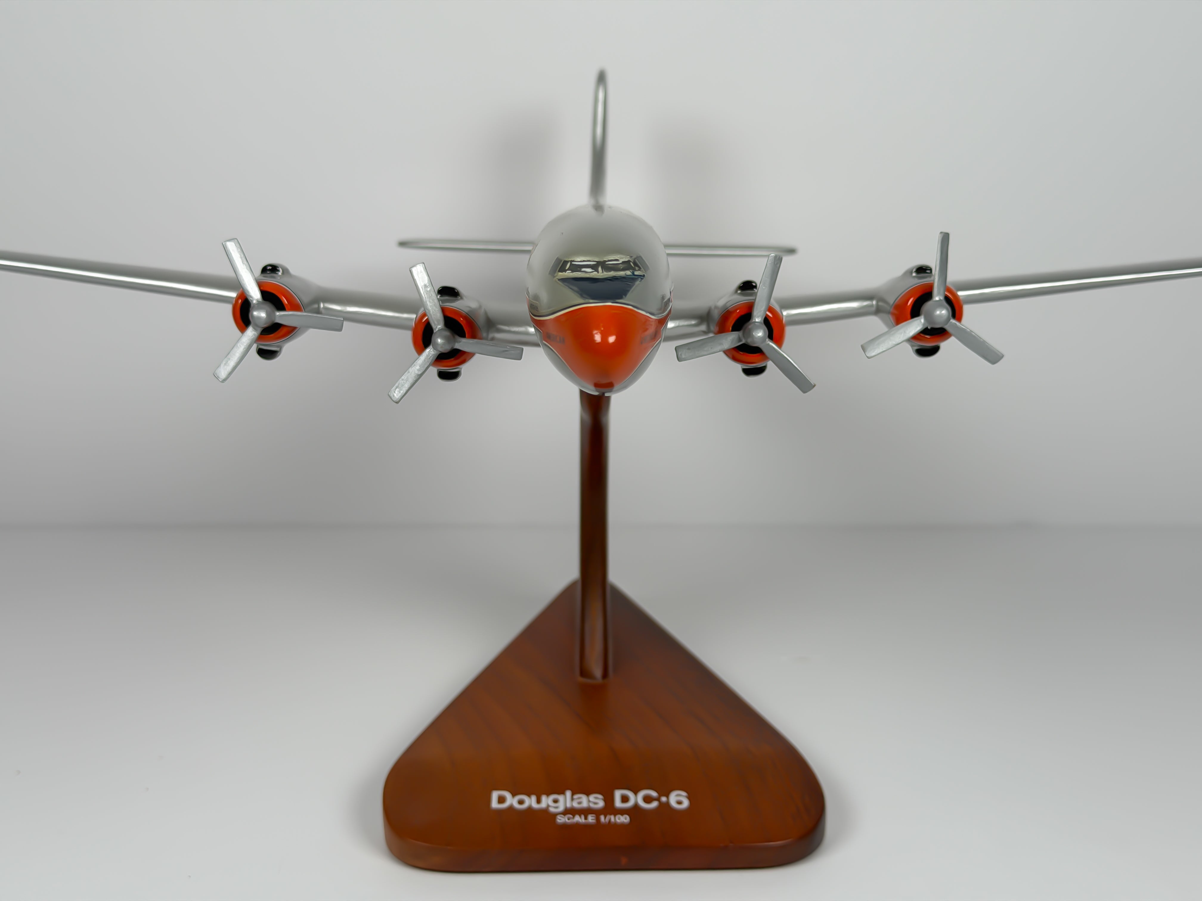 1:100 American Airlines Douglas DC-6 (N90726) - Astrojet | Executive Model