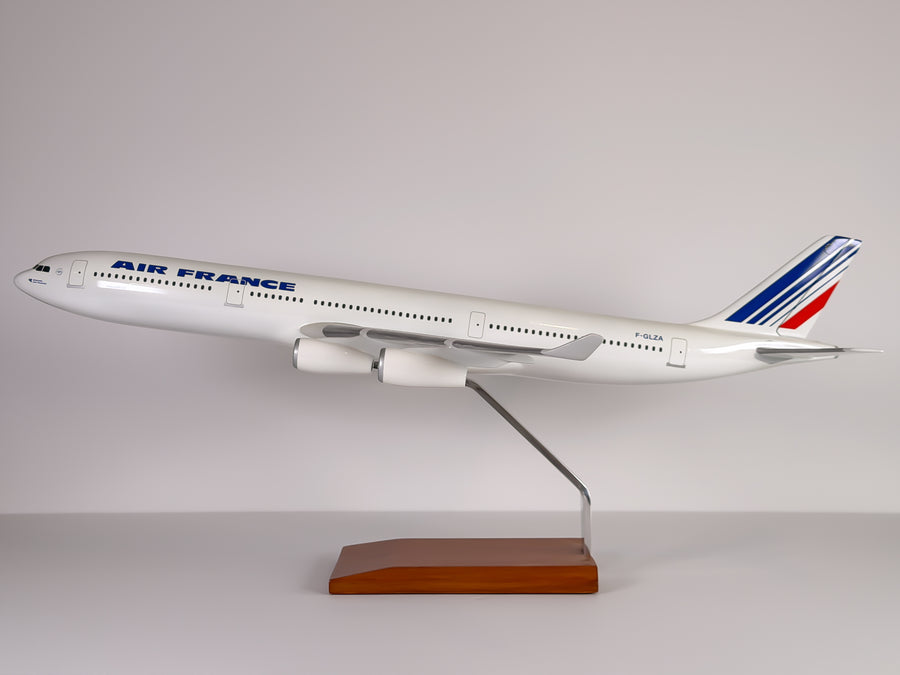 1:100 Air France Airbus A340-300 (F-GLZA) - Barcode | Executive Model