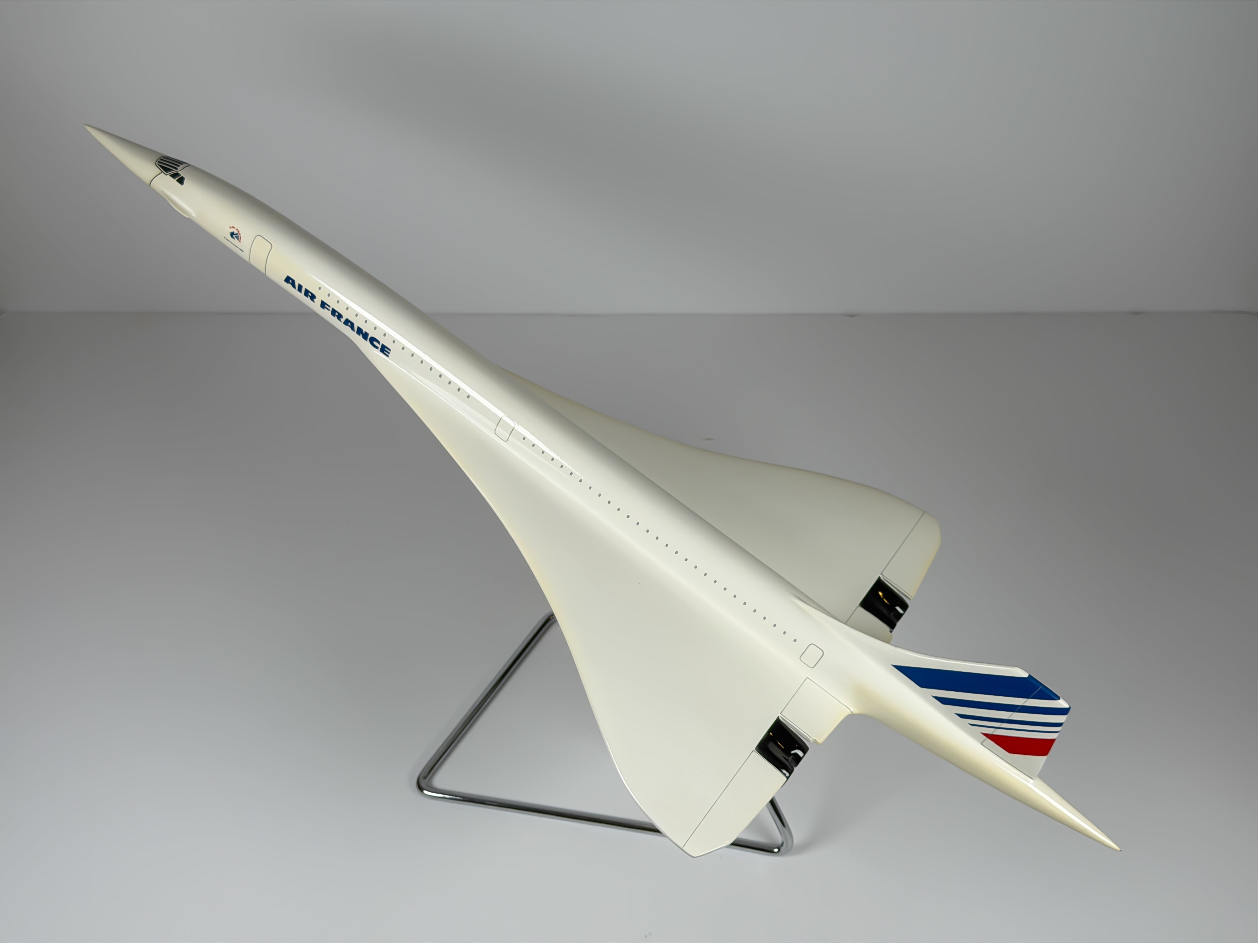 1:100 Air France Aerospatiale/BAC Concorde - Barcode | Executive Model