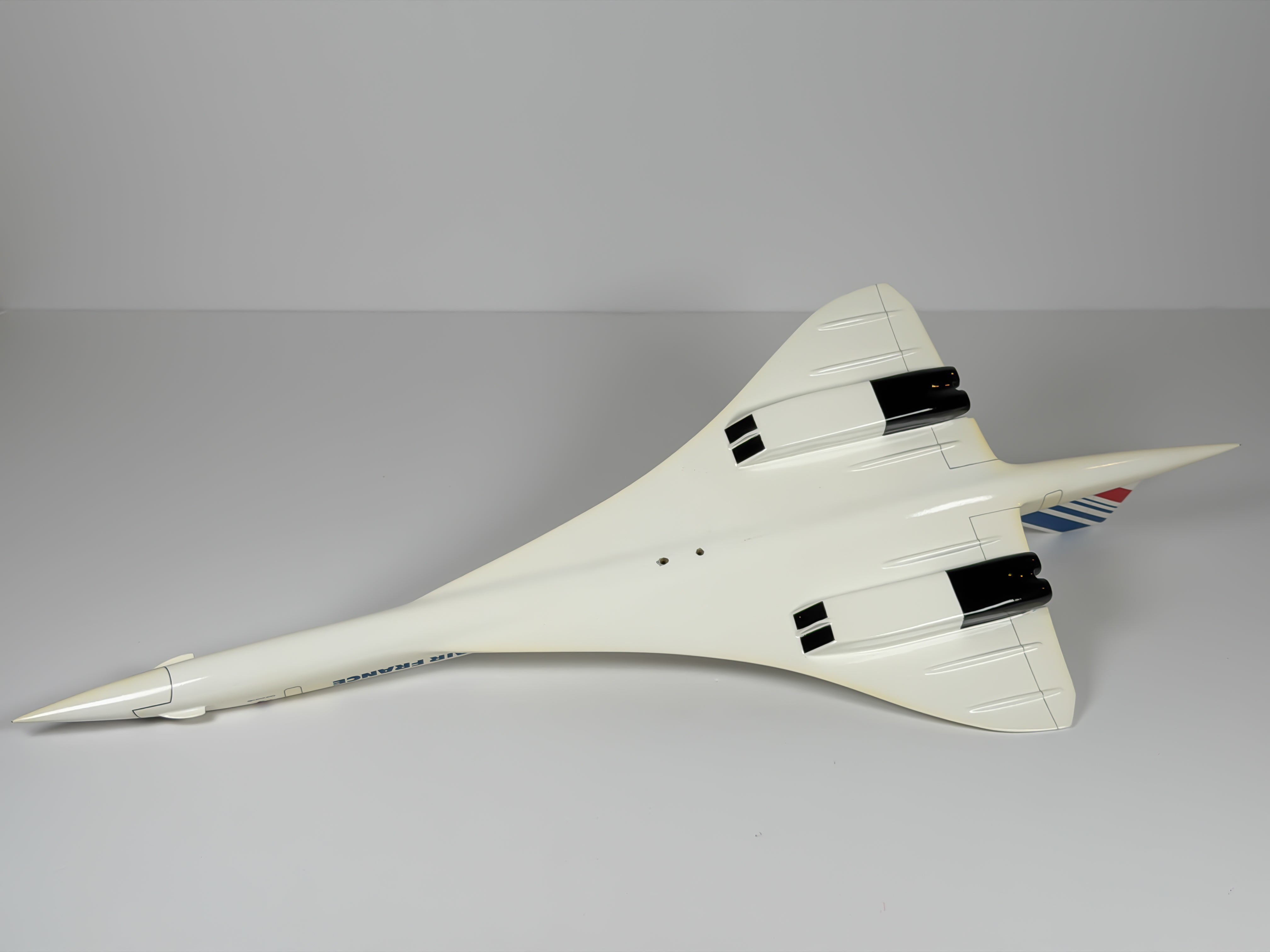 1:100 Air France Aerospatiale/BAC Concorde - Barcode | Executive Model