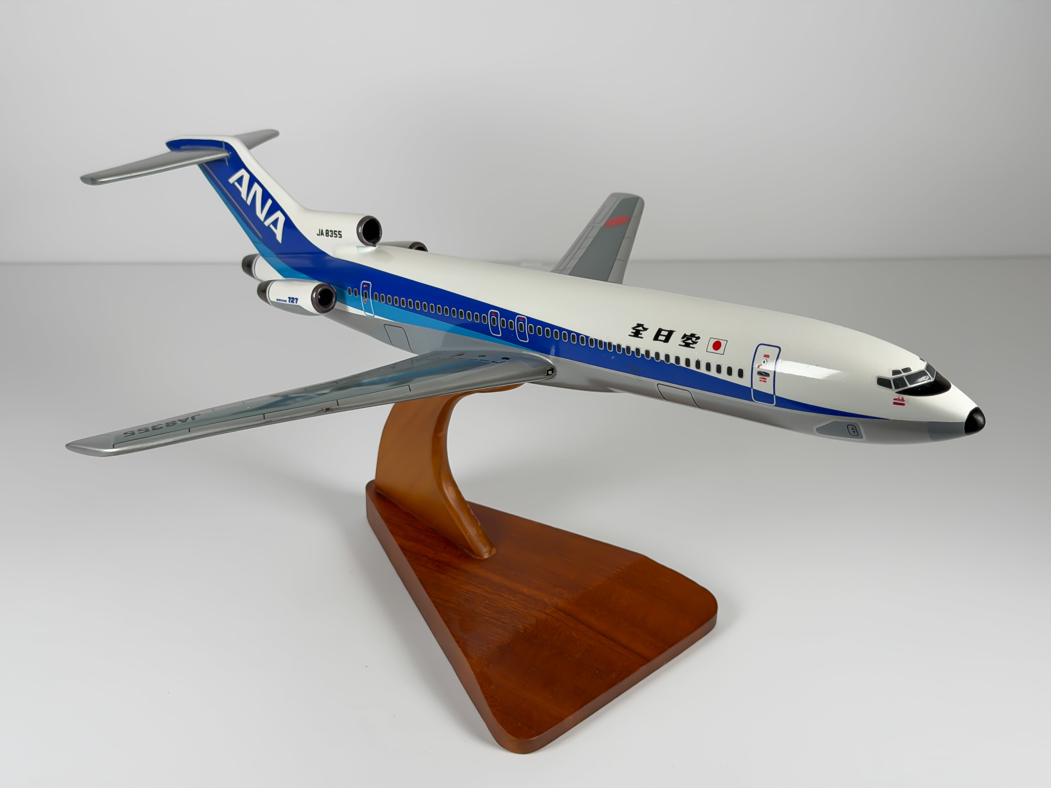 1:100 All Nippon Airways (ANA) Boeing 727-200 (JA8355) - Triton Blue | Executive Model