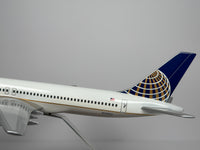 1:100 Continental Airlines Boeing 757-200 (N33103) - Globe | Executive Model