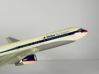 1:100 Delta Air Lines Boeing 767-300 (N116DL) - Interim | Executive Model