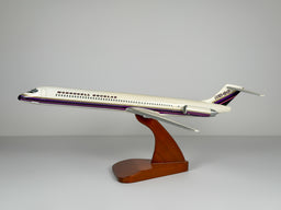 1:100 McDonnell Douglas House McDonnell Douglas MD-80 - Purple Stripes | Executive Model