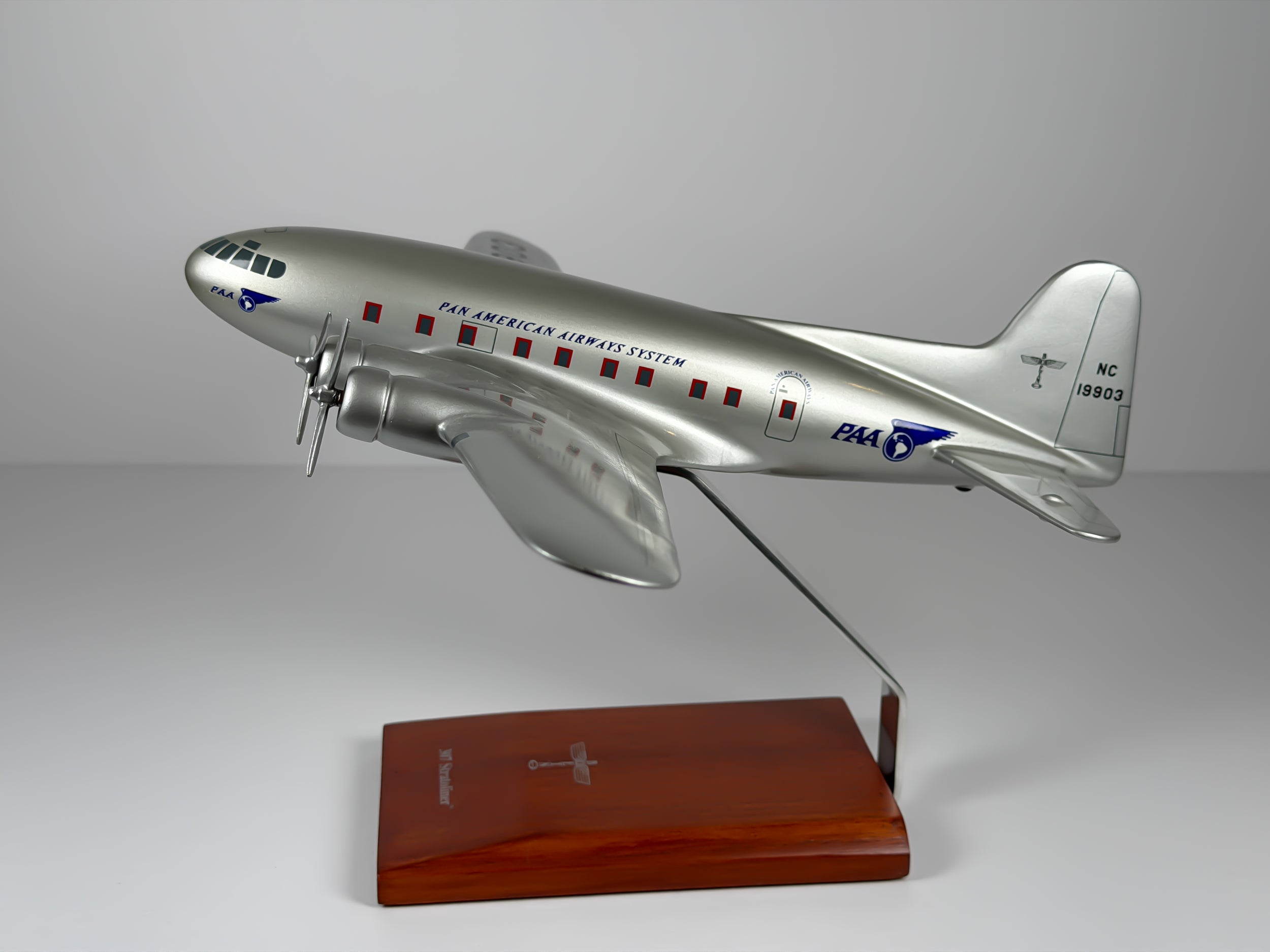 1:100 Pan American Boeing 307 Stratoliner (NC19903) - Mainliner | Executive Model