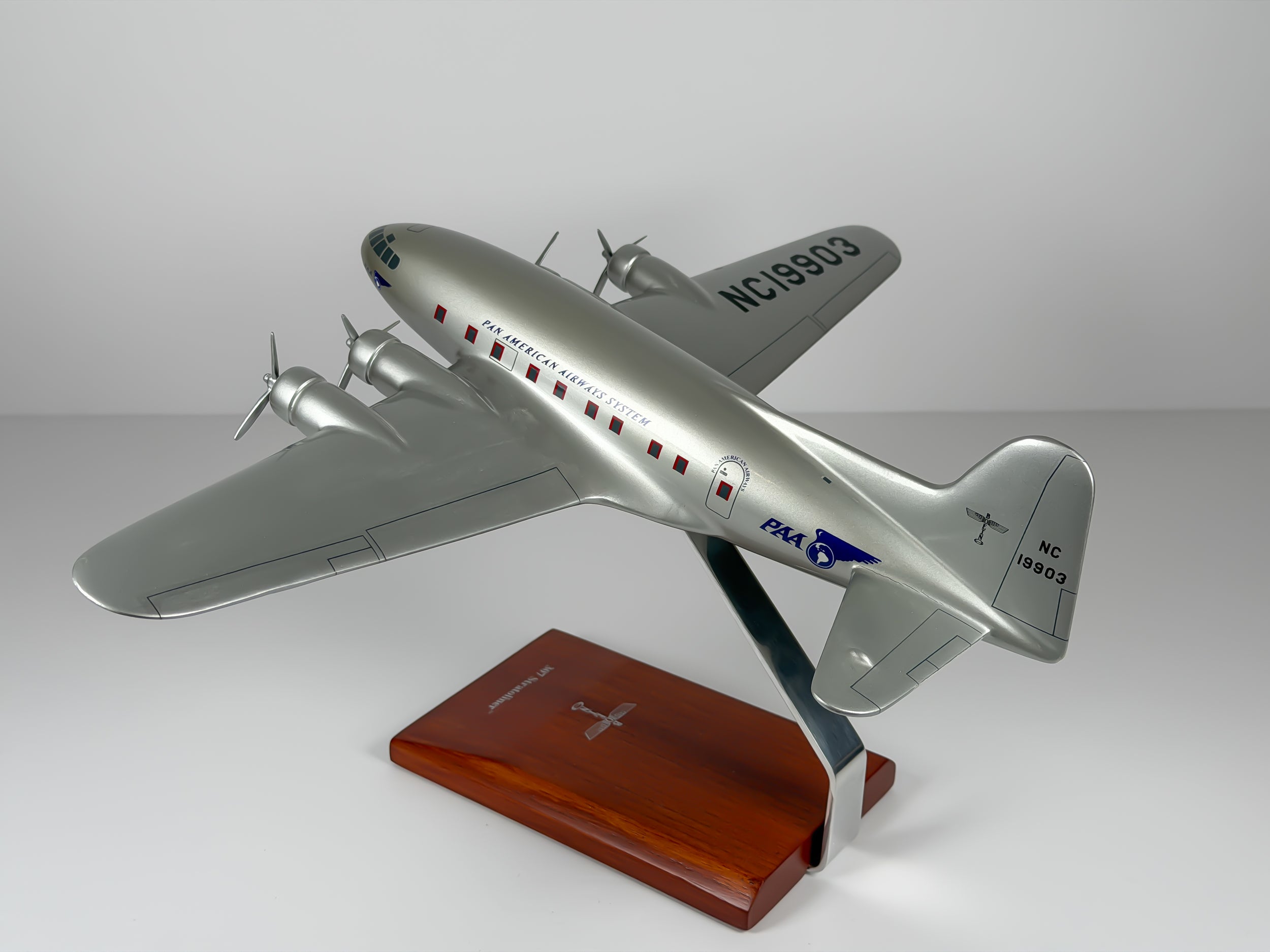 1:100 Pan American Boeing 307 Stratoliner (NC19903) - Mainliner | Executive Model
