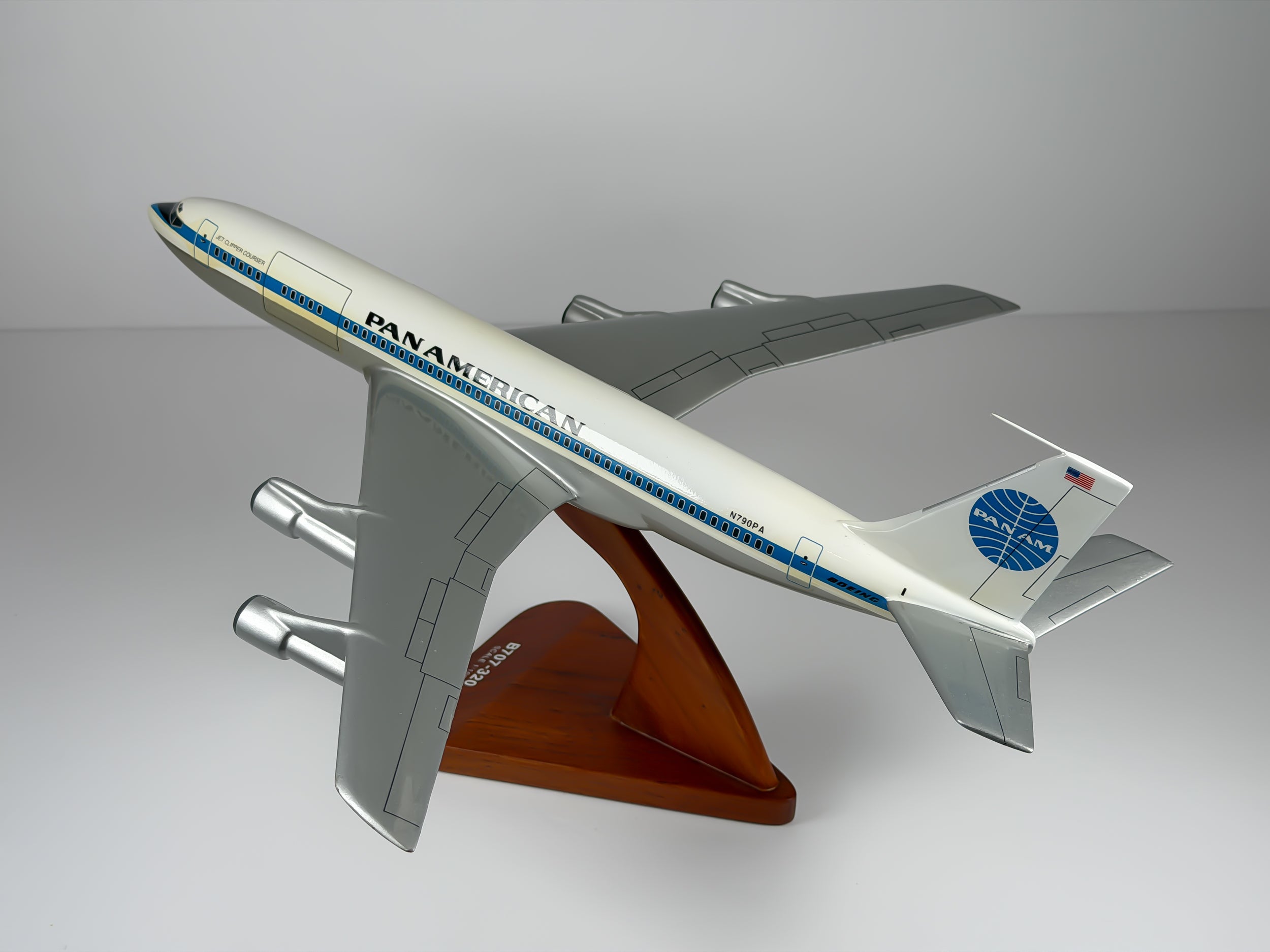 1:100 Pan American Boeing 707-300 (N790PA) - Jet Clipper Courser | Executive Model