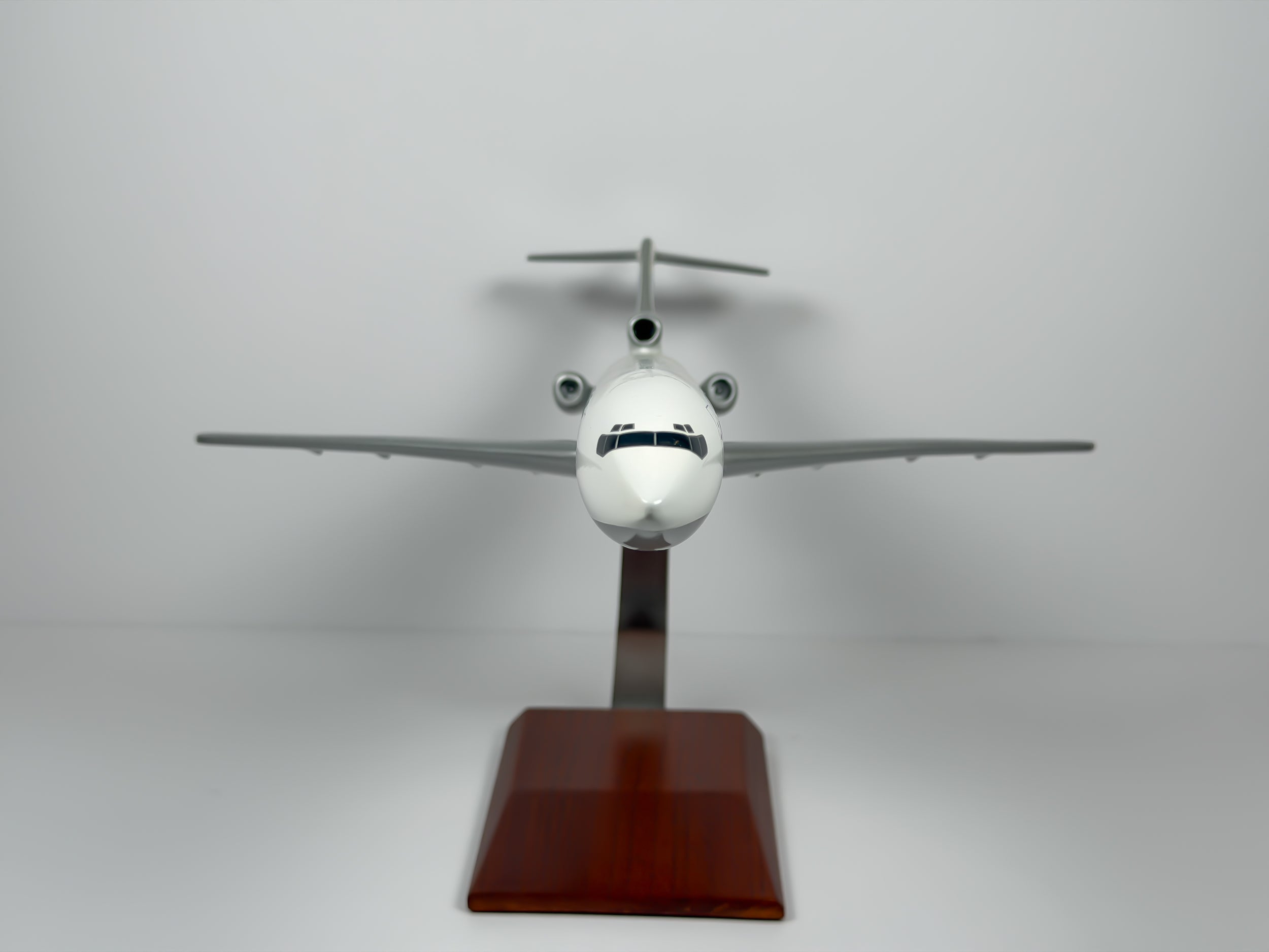 1:100 Pan American Boeing 727-200 (N4747) - Billboard | Executive Model