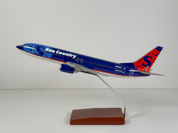 1:100 Sun Country Airlines Boeing 737-800 (N800SY) - 2001-2016 | Executive Model
