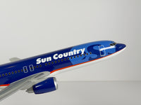 1:100 Sun Country Airlines Boeing 737-800 (N800SY) - 2001-2016 | Executive Model