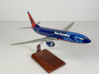 1:100 Sun Country Airlines Boeing 737-800 (N800SY) - 2001-2016 | Executive Model