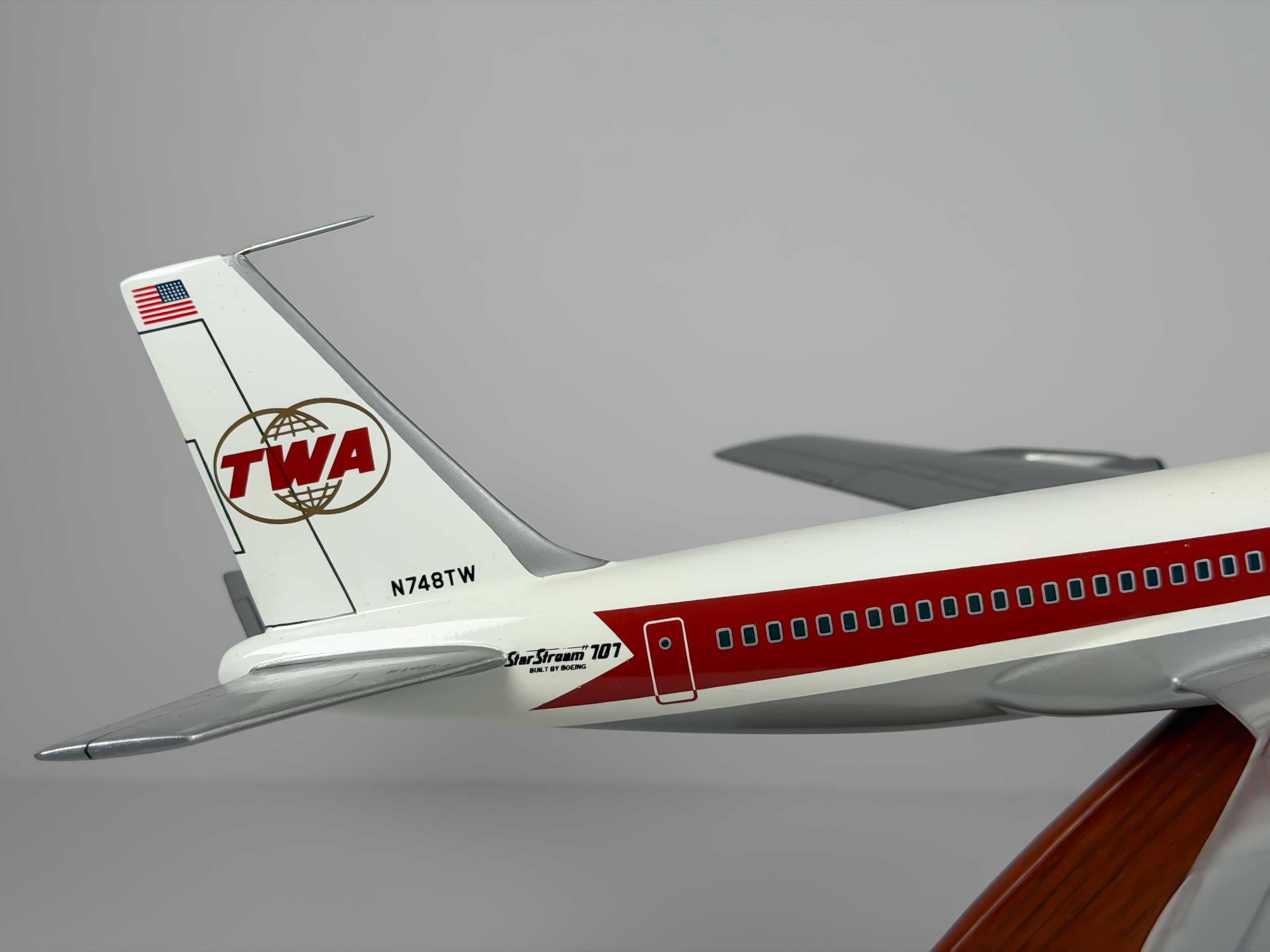 1:100 Trans World Airlines (TWA) Boeing 707-300 (N748TW) - Dual Globes | Executive Model