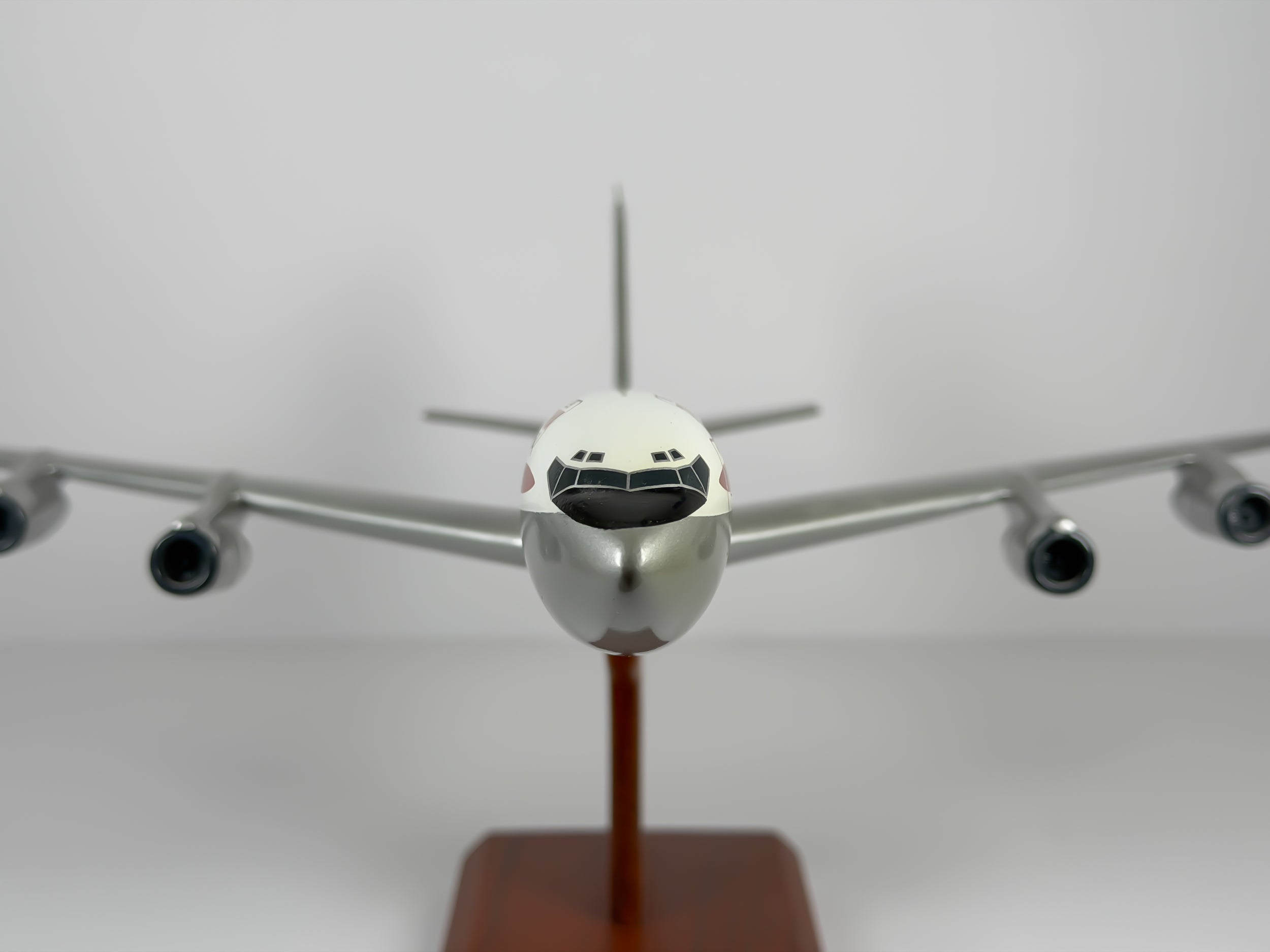 1:100 Trans World Airlines (TWA) Boeing 707-300 (N748TW) - Dual Globes | Executive Model
