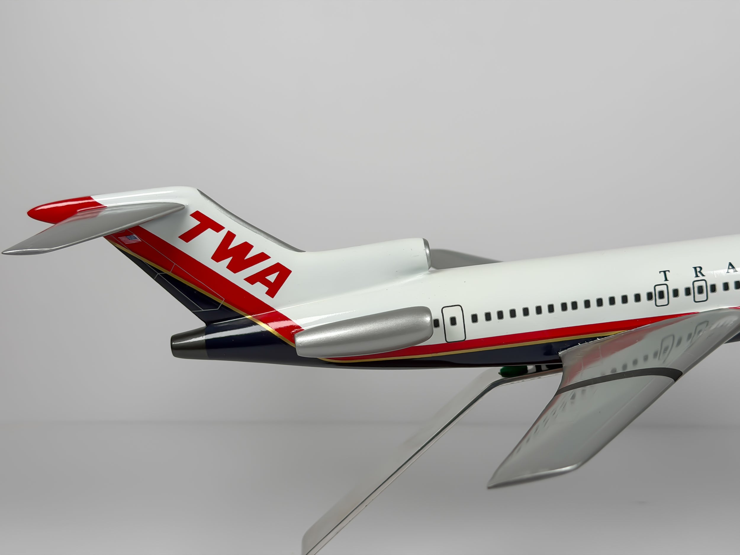 1:100 Trans World Airlines (TWA) Boeing 727-200 - Globe | Executive Model