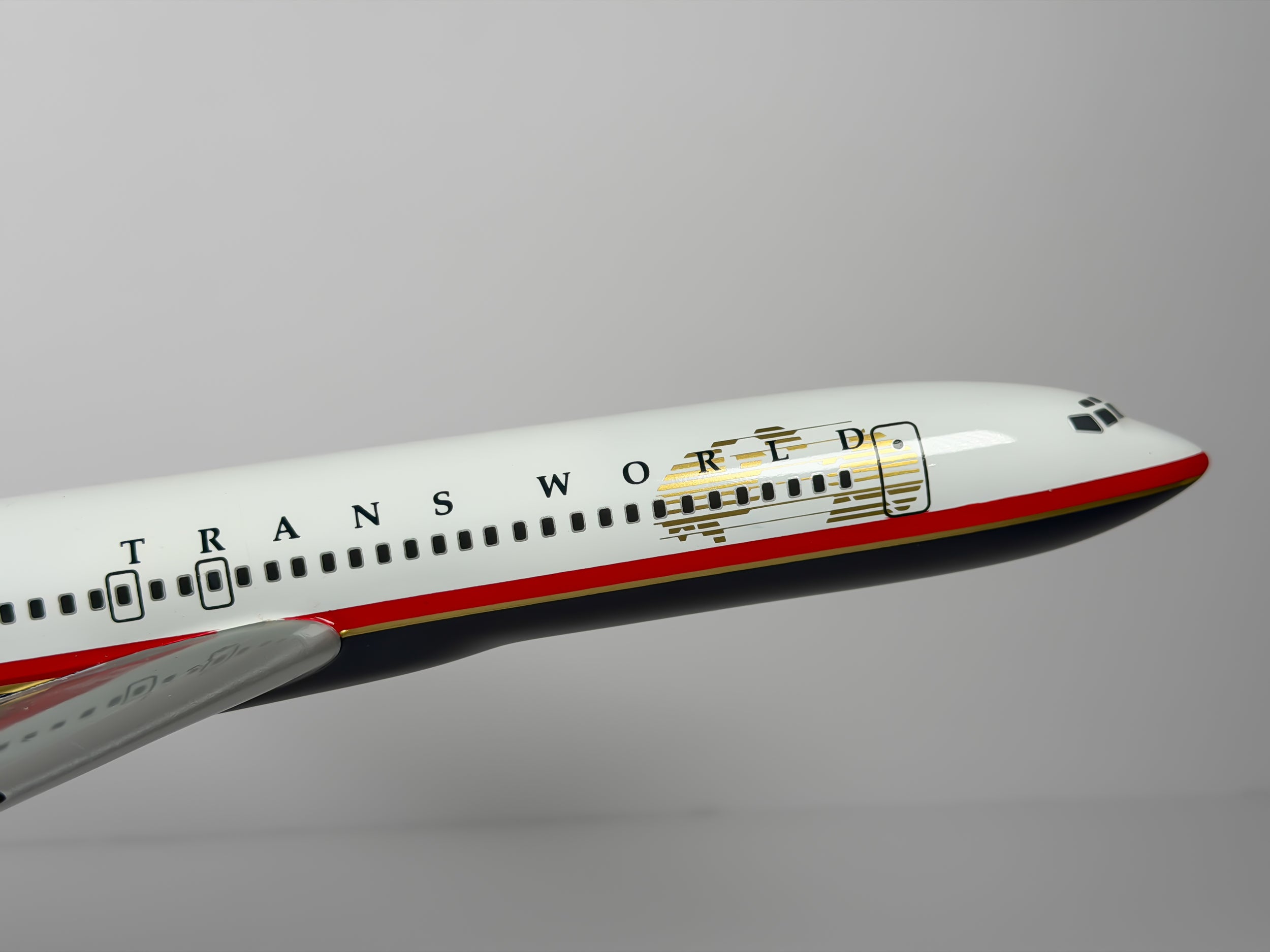 1:100 Trans World Airlines (TWA) Boeing 727-200 - Globe | Executive Model