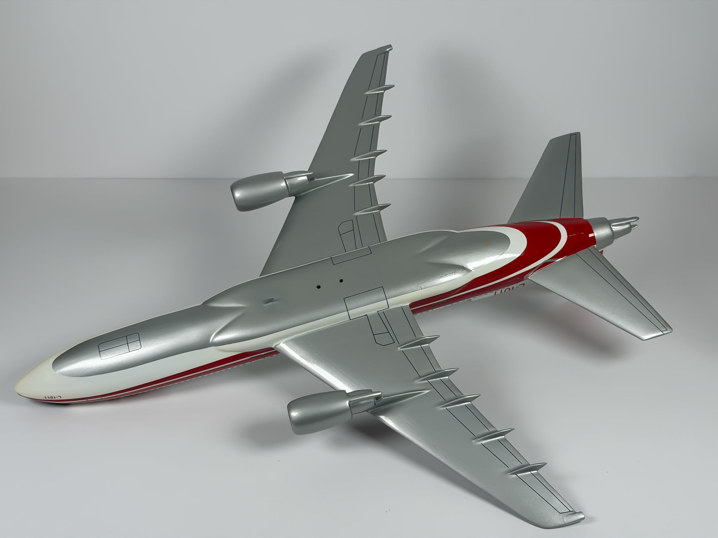 1:100 Trans World Airlines (TWA) Lockheed L-1011 (N8034T) - Dual Stripes | Executive Model