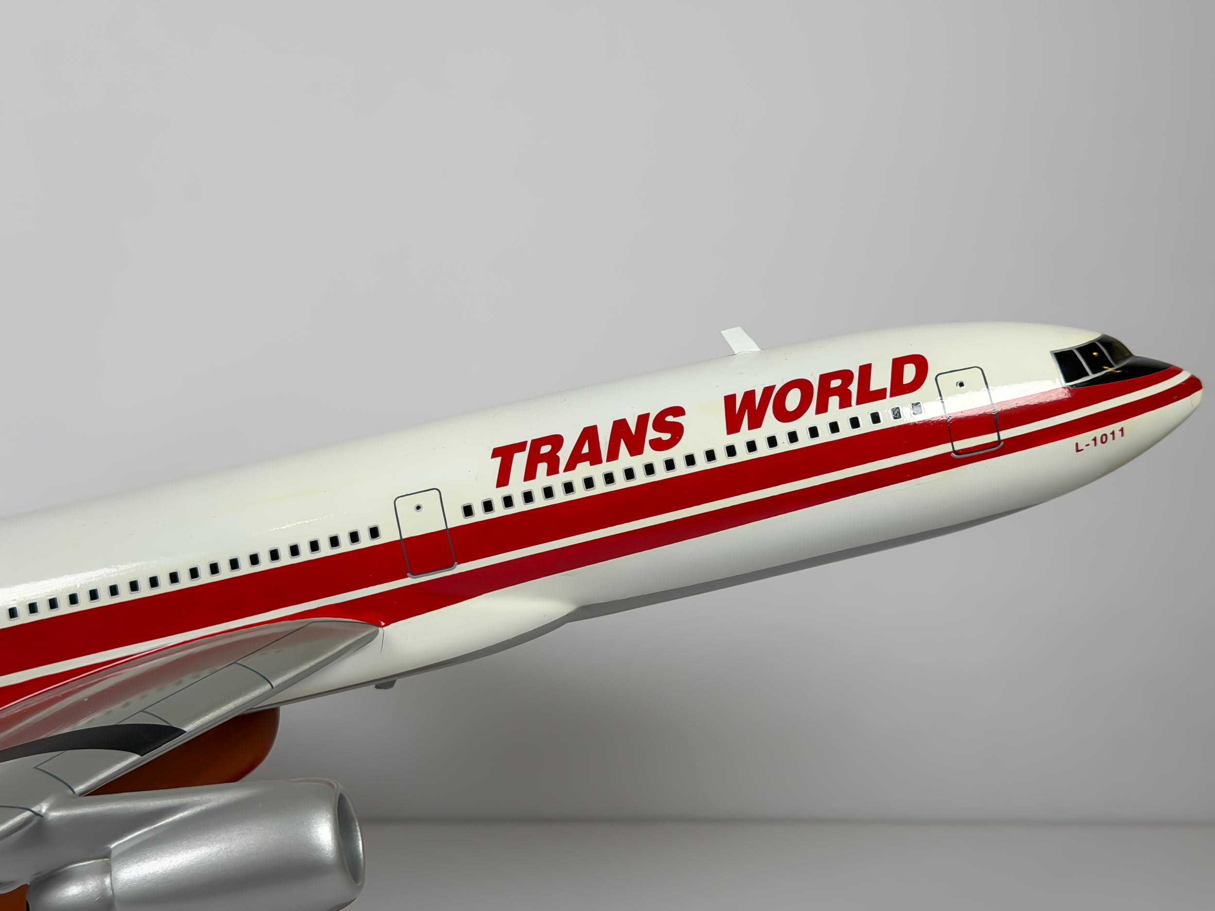 1:100 Trans World Airlines (TWA) Lockheed L-1011 (N8034T) - Dual Stripes | Executive Model