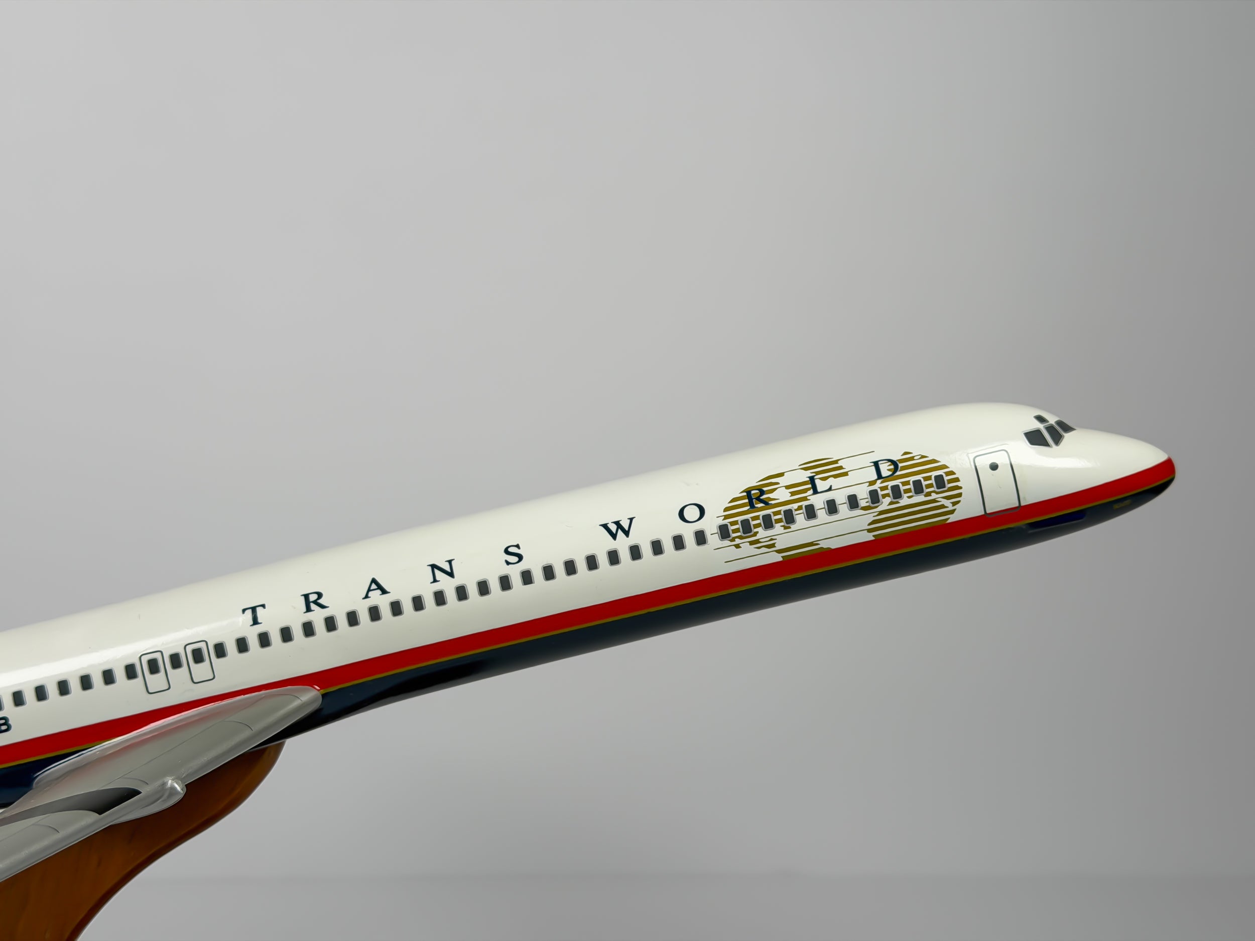 1:100 Trans World Airlines (TWA) McDonnell Douglas MD-80 (N9302B) - Globe | Executive Model