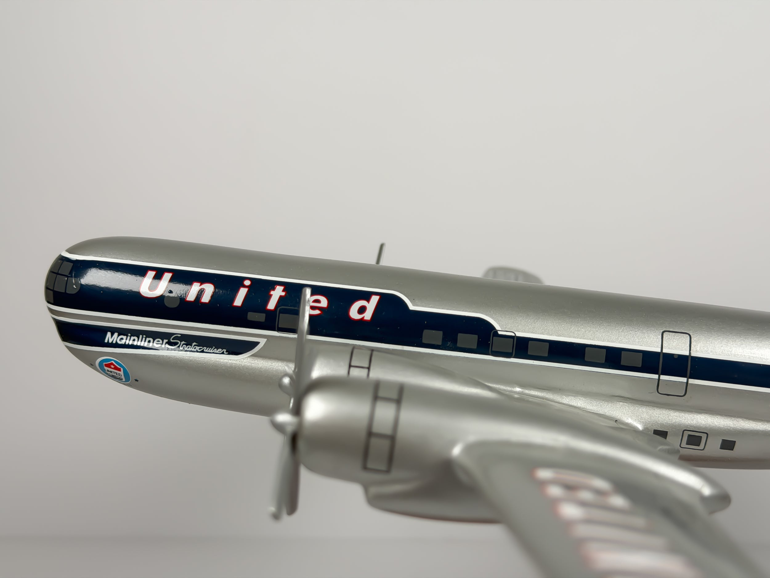 1:100 United Airlines Boeing 377 Stratocruiser (N31225) - Mainliner | Executive Model